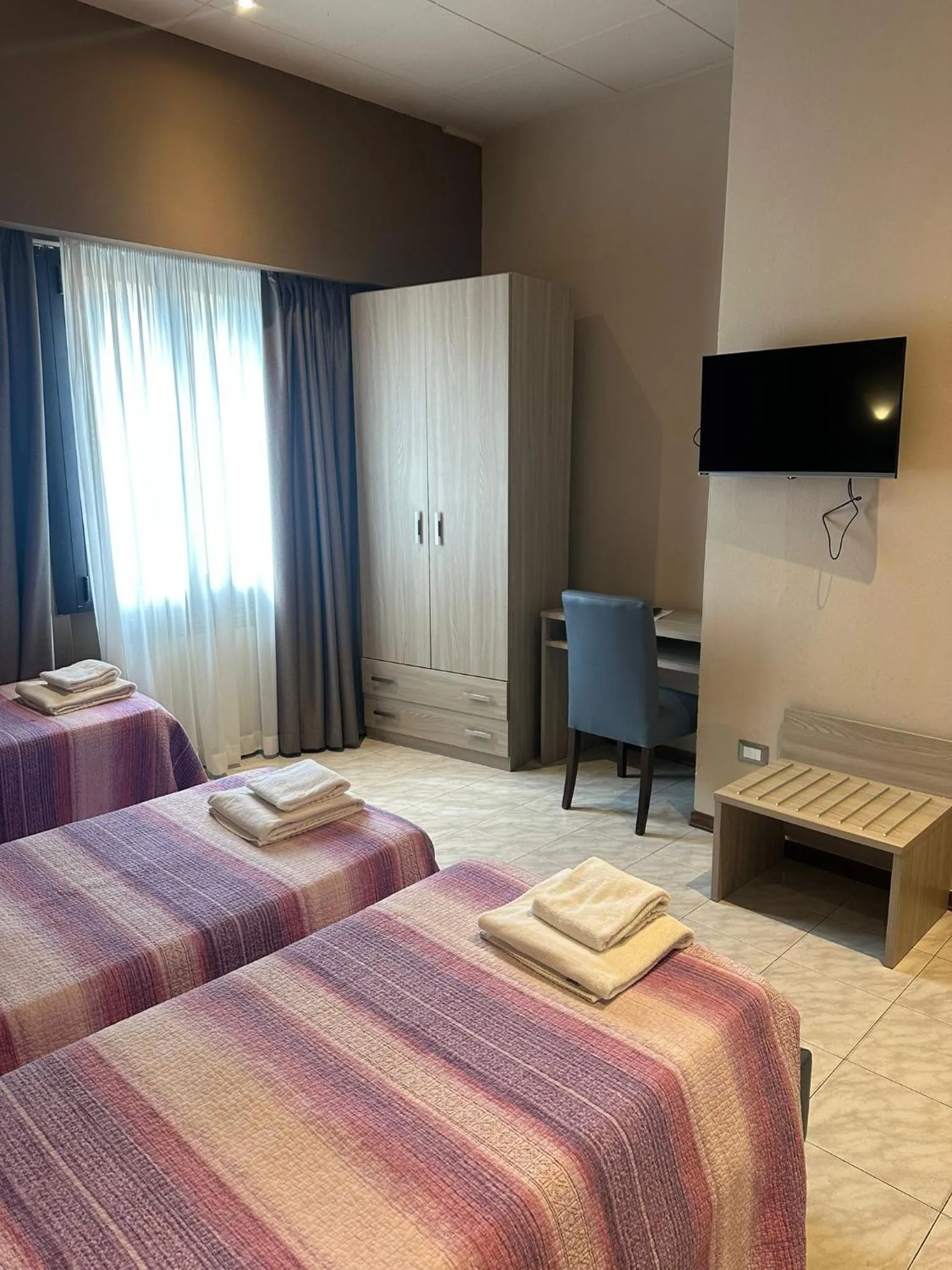 Bed in Hotel Montebello