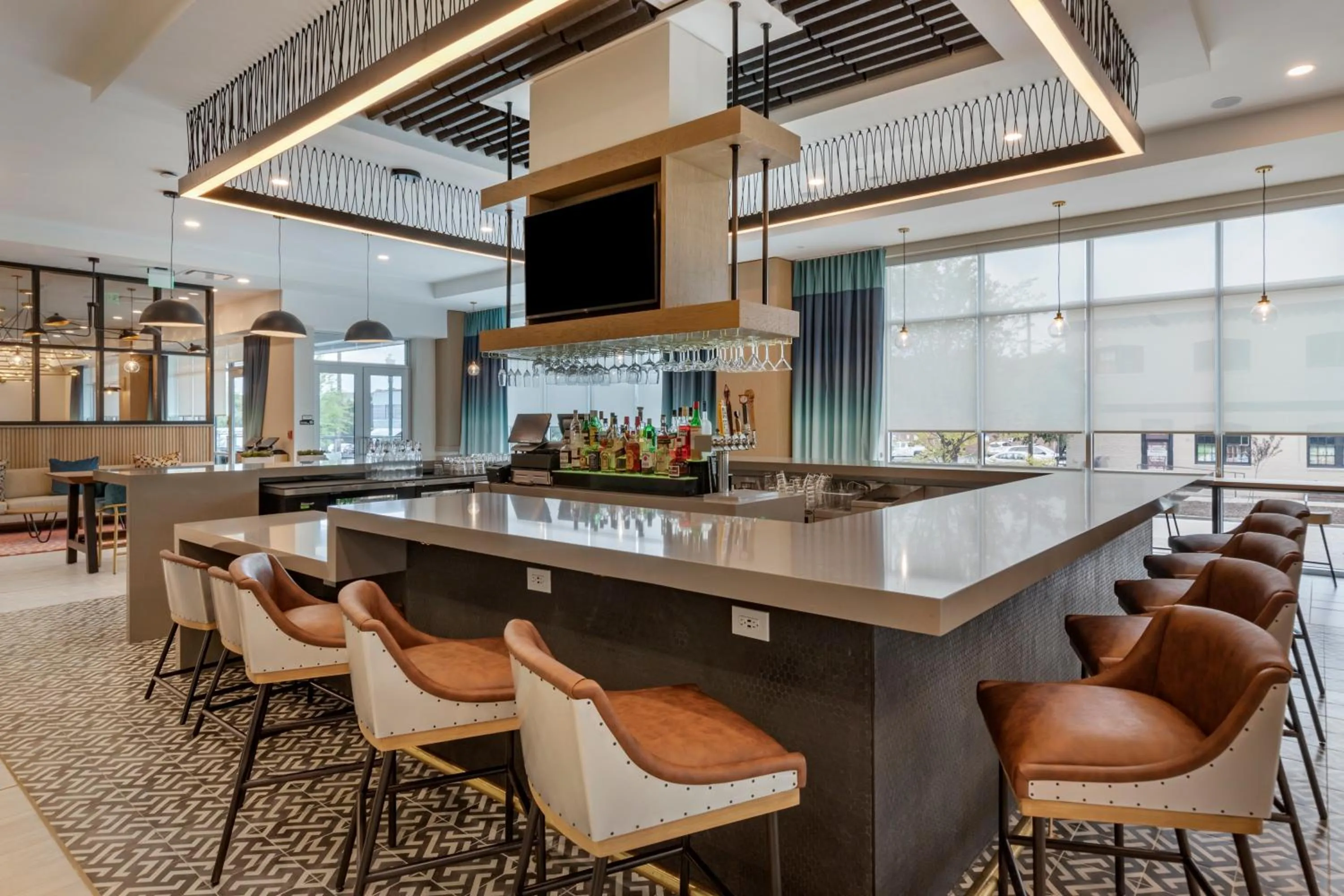 Lounge or bar in Cambria Hotel Columbia Downtown the Vista