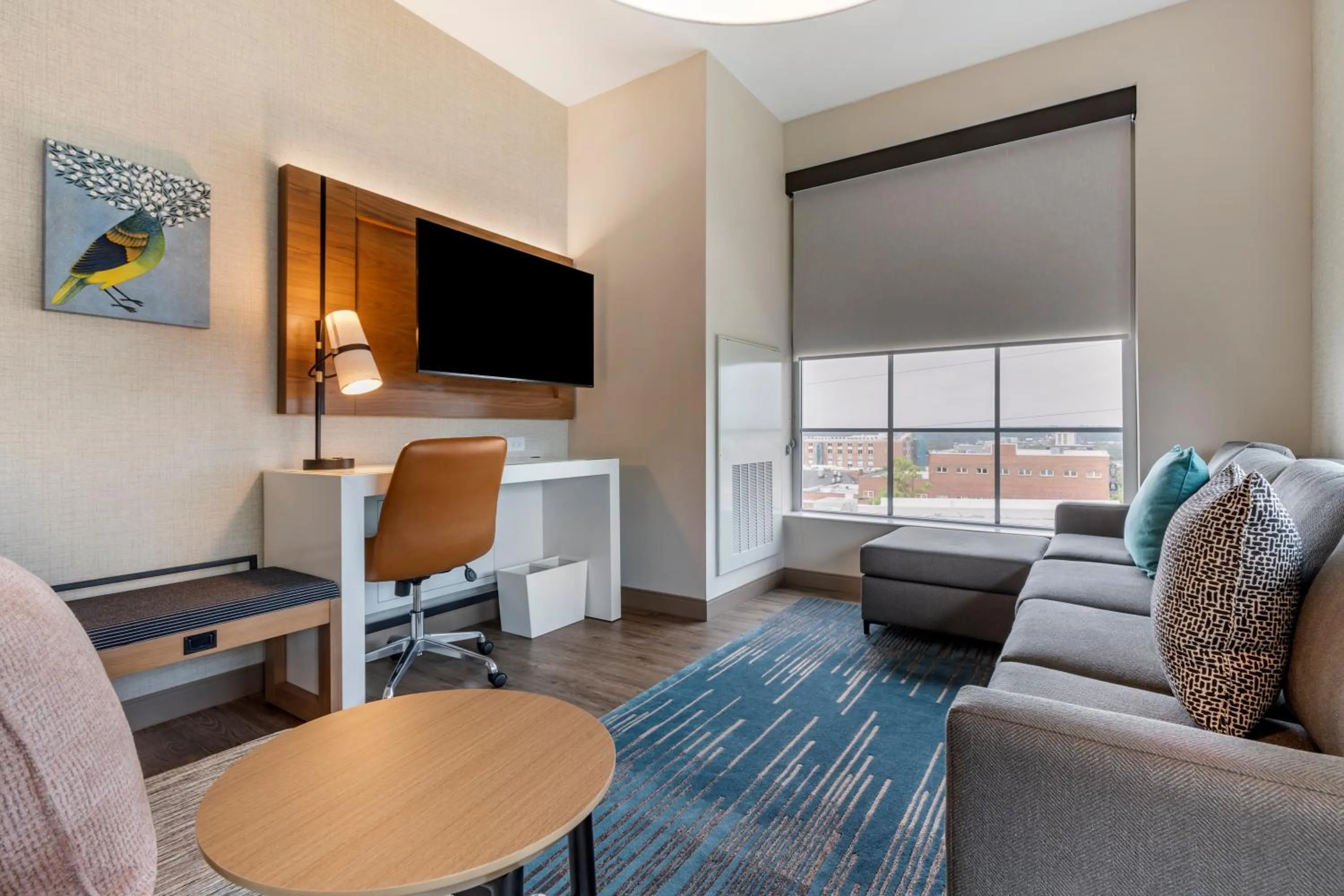 TV and multimedia in Cambria Hotel Columbia Downtown the Vista