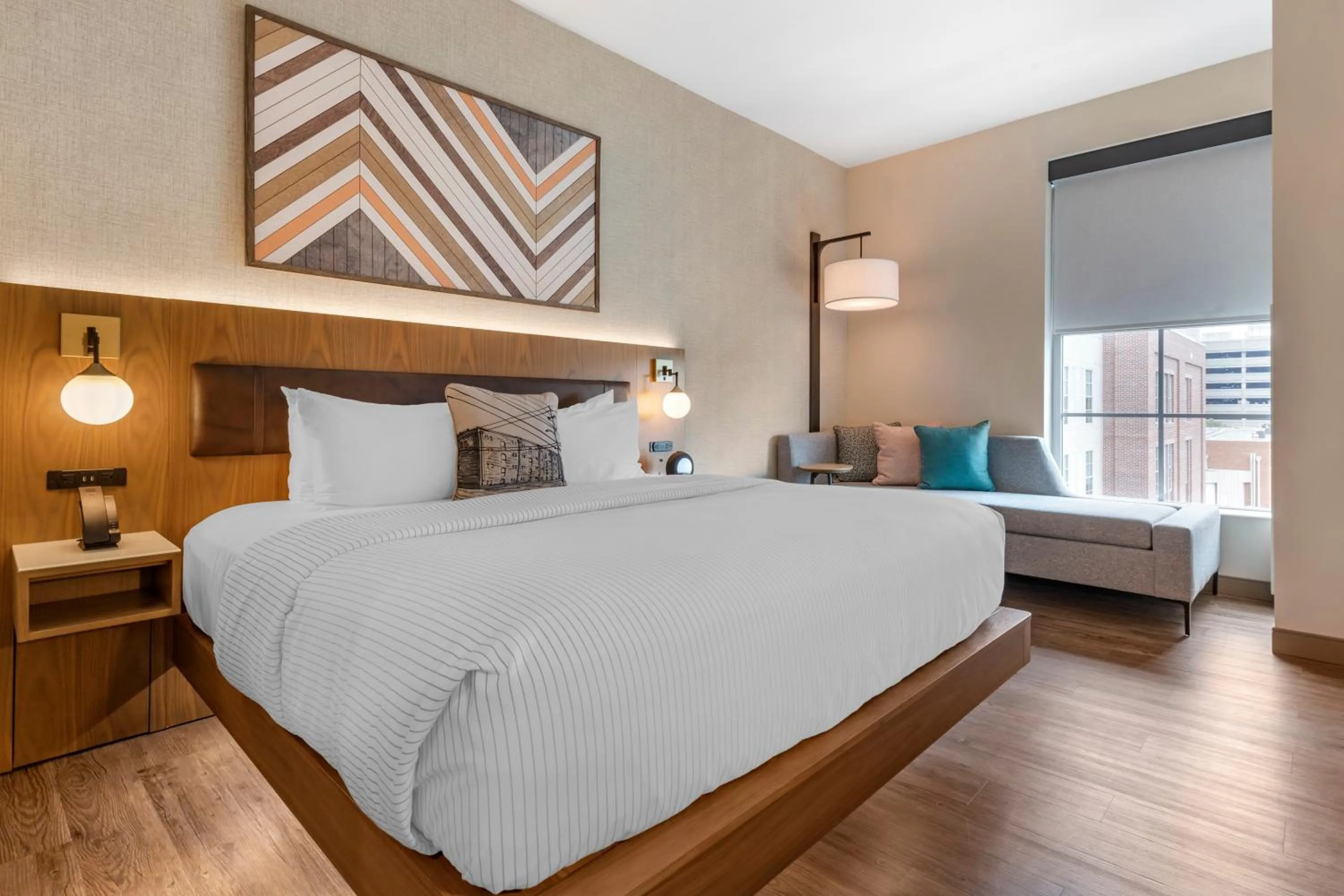 Bed in Cambria Hotel Columbia Downtown the Vista