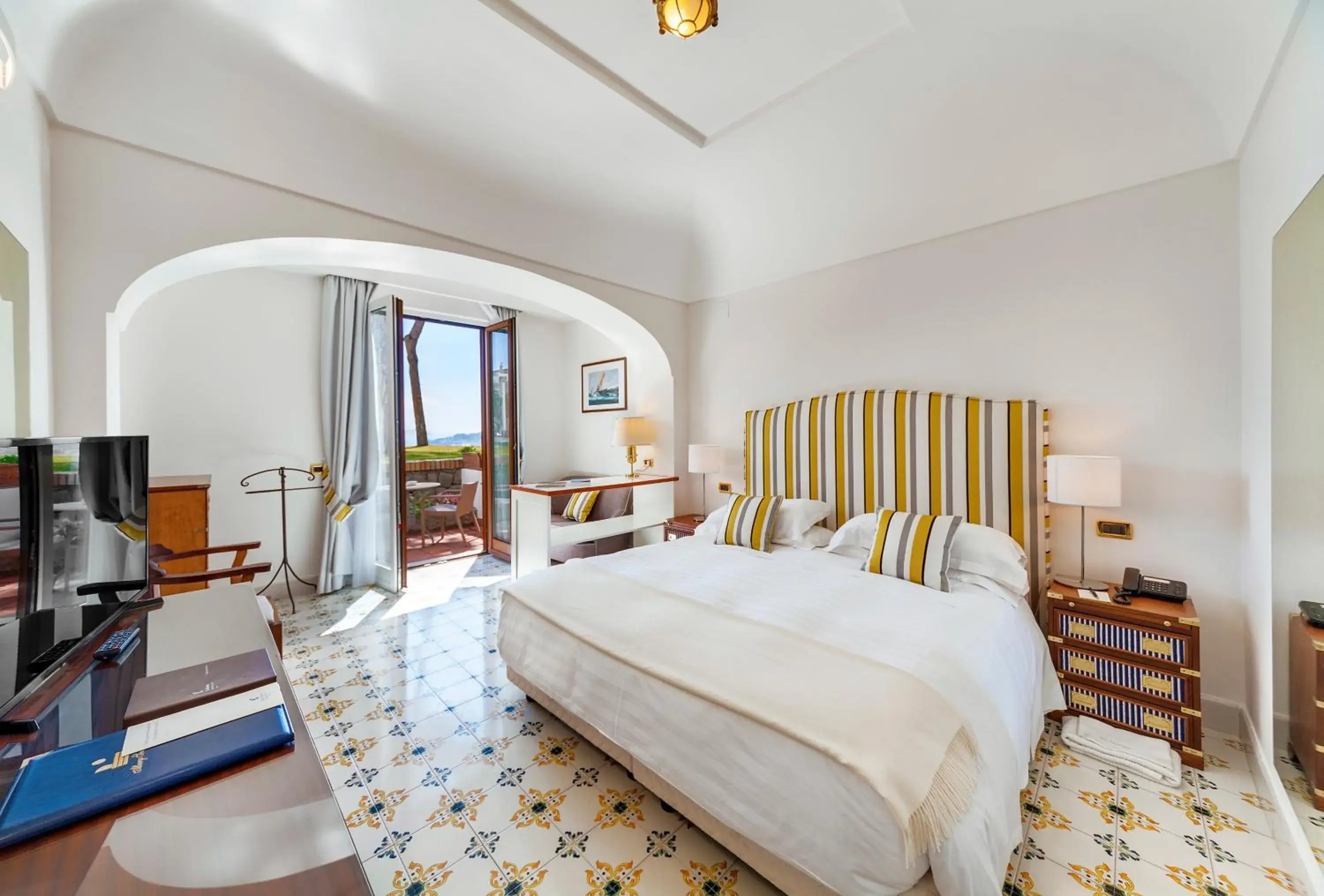 Photo of the whole room, Bed in San Montano Resort & Spa Photo of the whole room, Bed in San Montano Resort & Spa