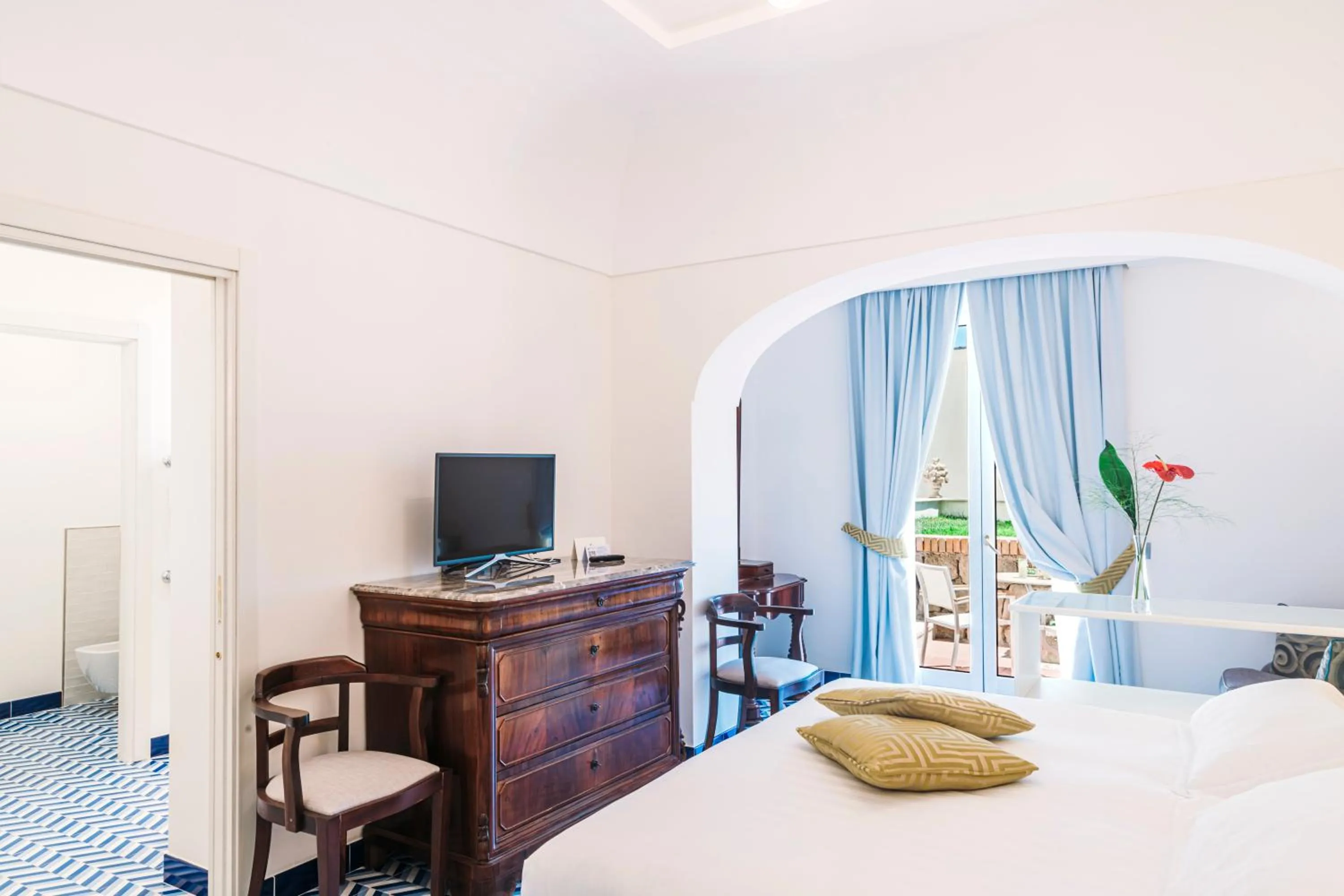 Bed in San Montano Resort & Spa