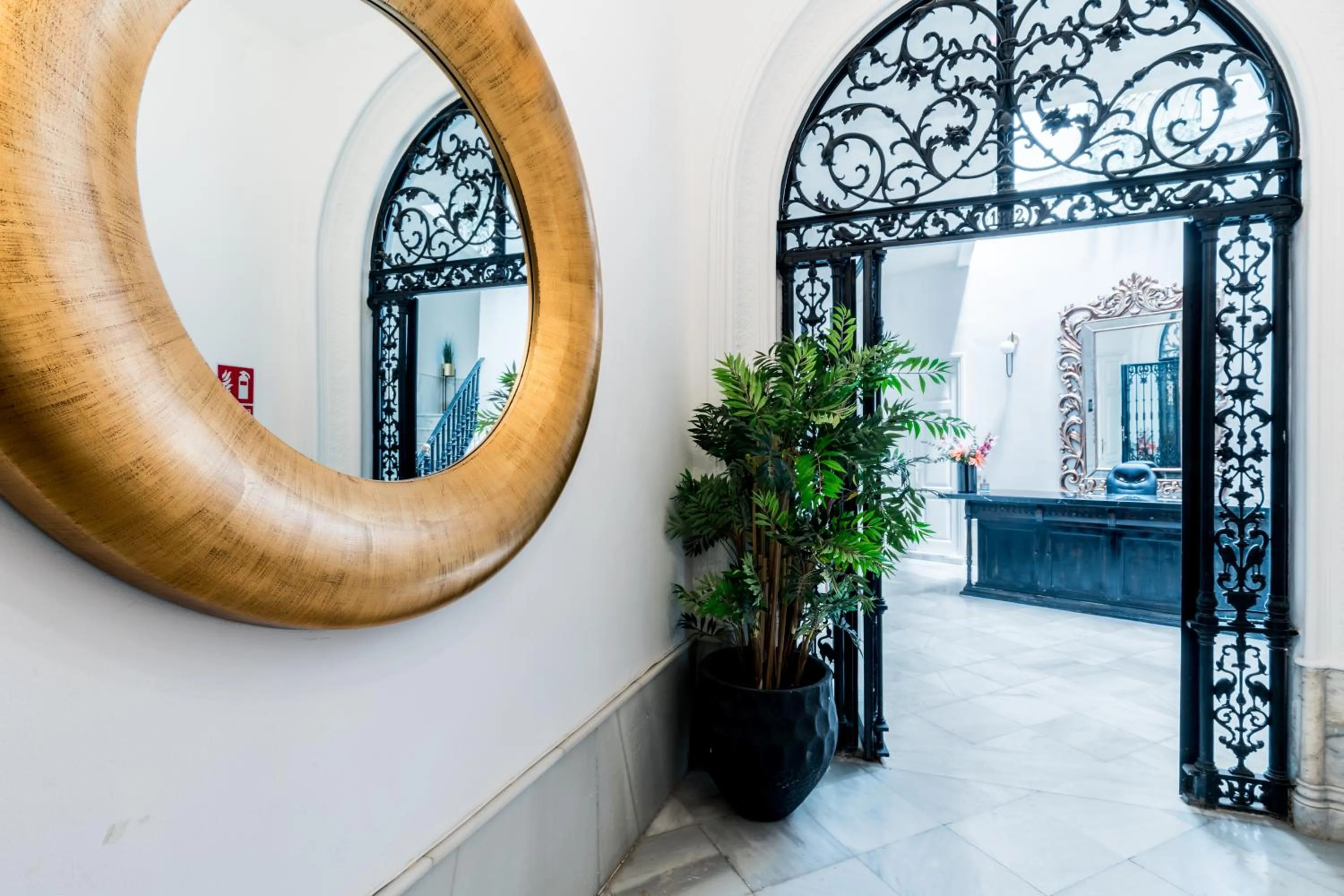 Property building in Hostal Roomsole