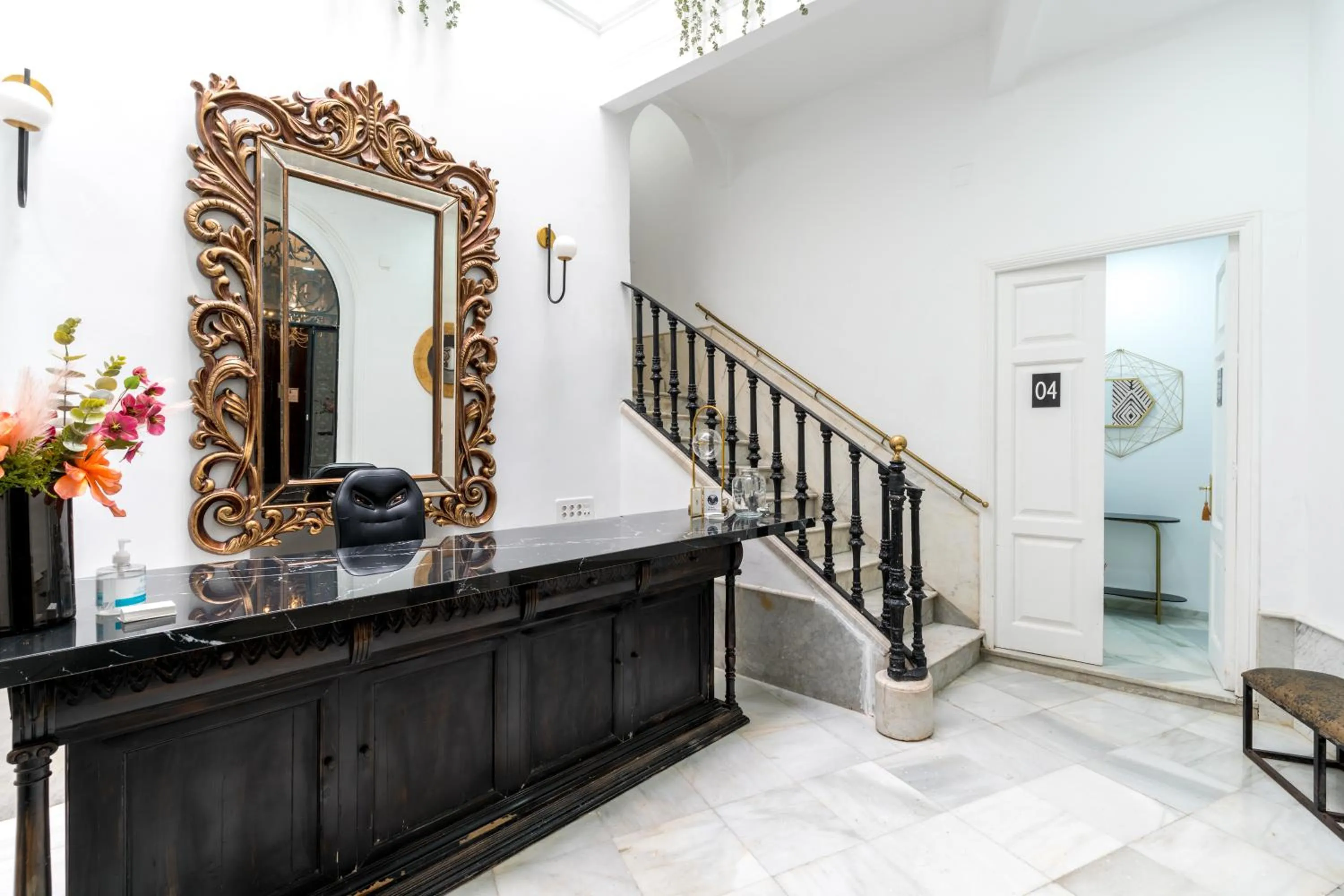 Property building in Hostal Roomsole