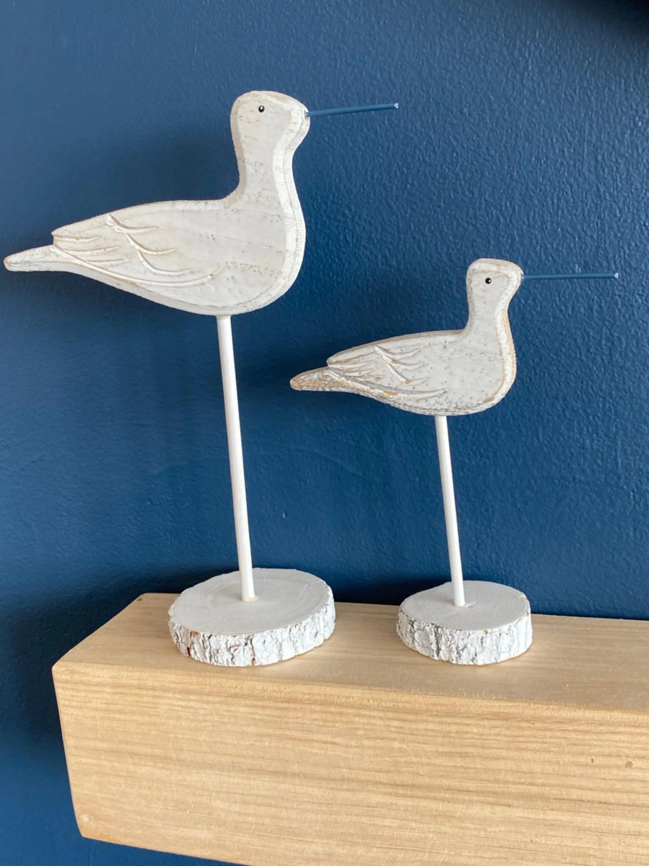 WORTHING BEACH 180 - 2 bed seafront apartment with private parking