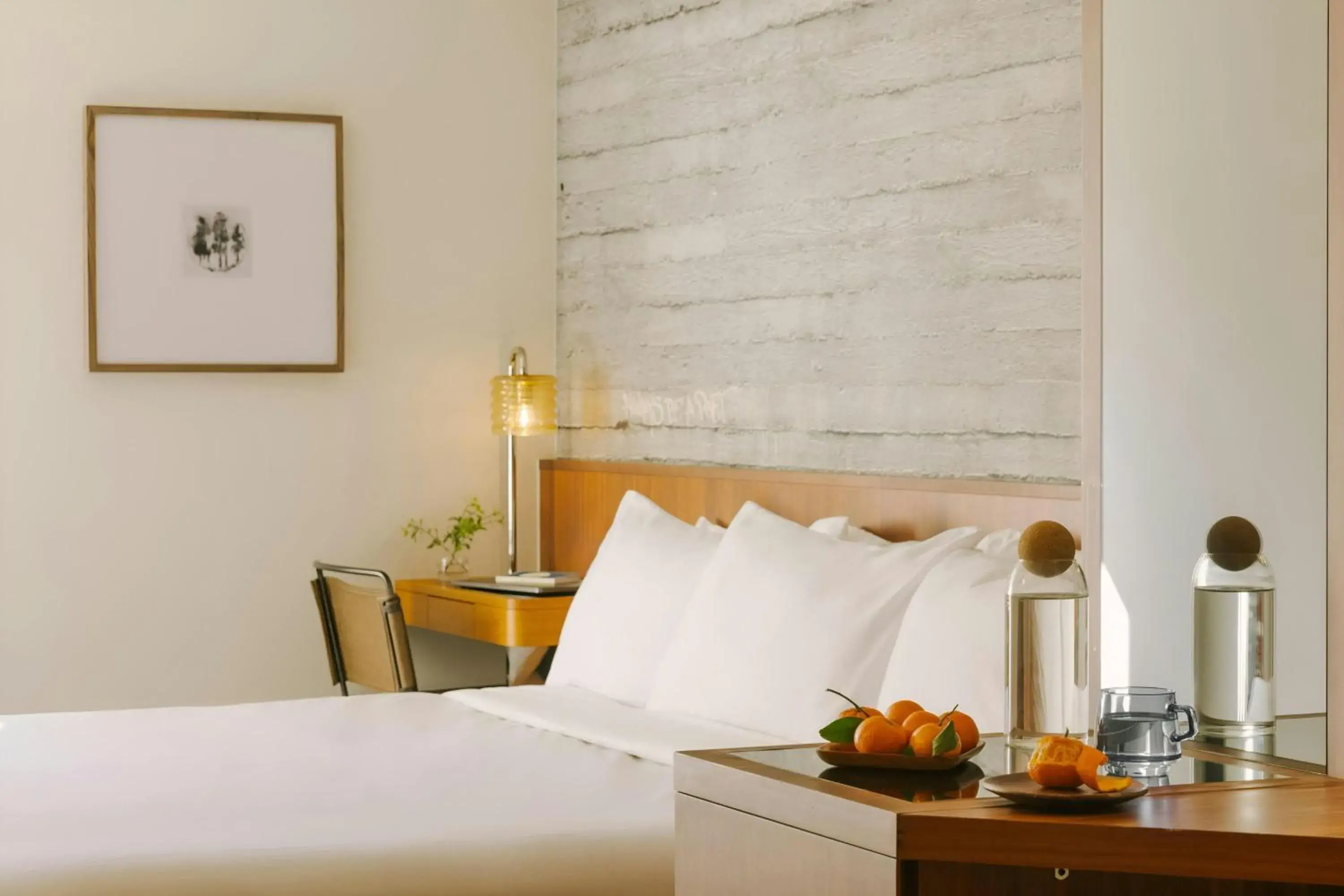 Superior King Room in Henri on 24 Hotel Chelsea, Sonder by Marriott Bonvoy Superior King Room in Henri on 24 Hotel Chelsea, Sonder by Marriott Bonvoy