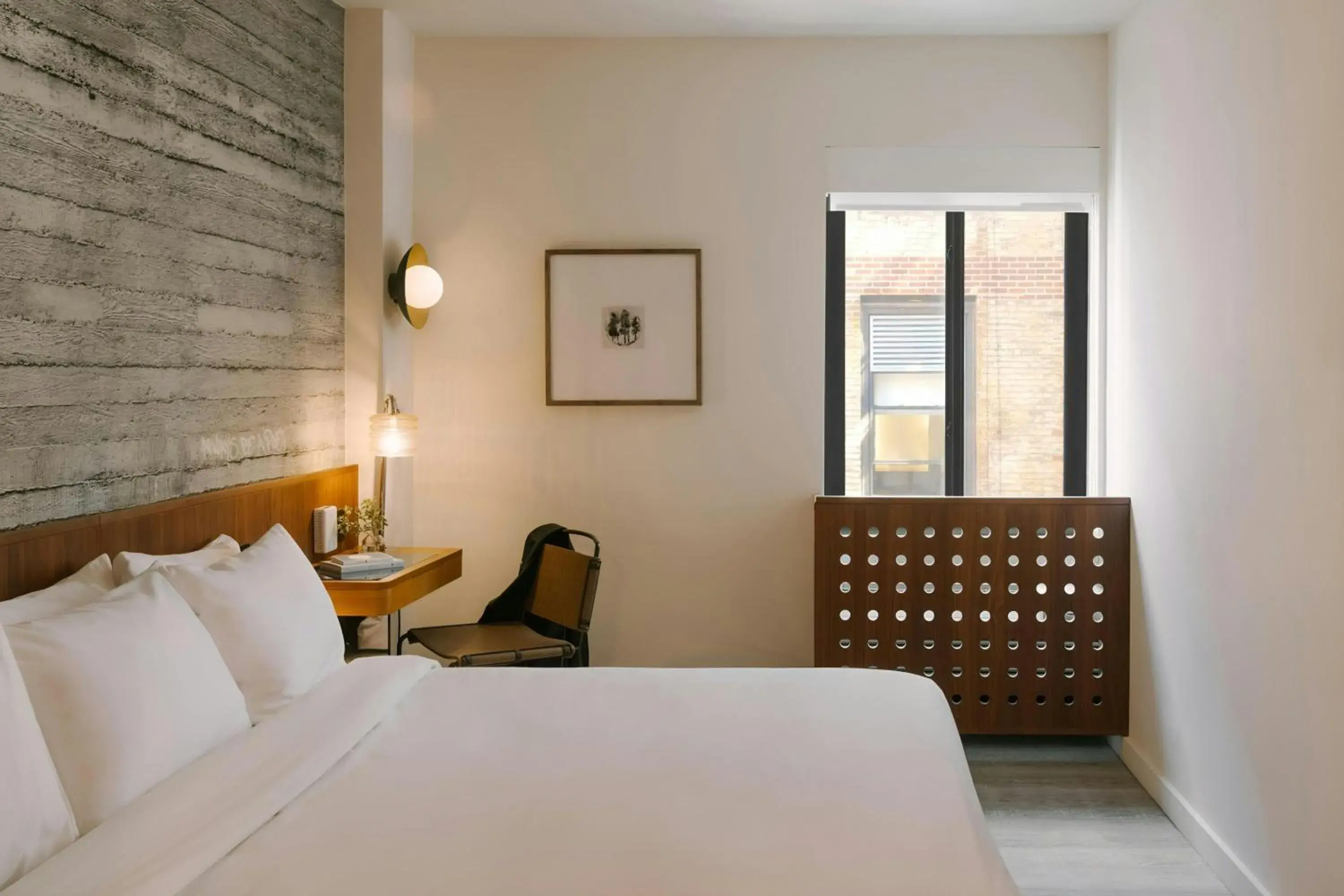 King Room with Roll-In Shower - Mobility Accessible in Henri on 24 Hotel Chelsea, Sonder by Marriott Bonvoy King Room with Roll-In Shower - Mobility Accessible in Henri on 24 Hotel Chelsea, Sonder by Marriott Bonvoy