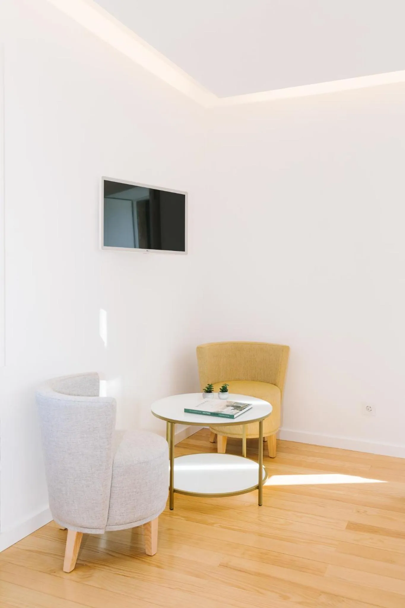 Communal lounge/ TV room in Casa Vieira Lobo