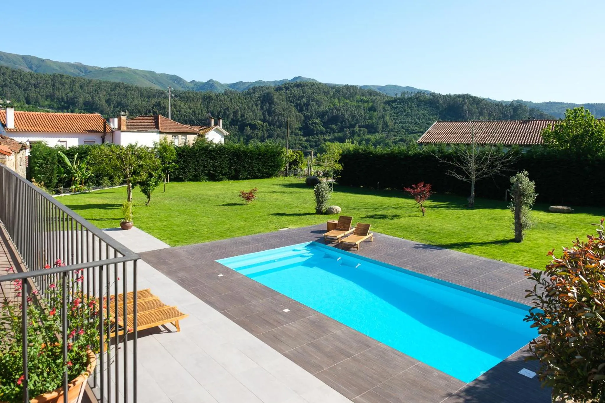 Property building in Casa Vieira Lobo