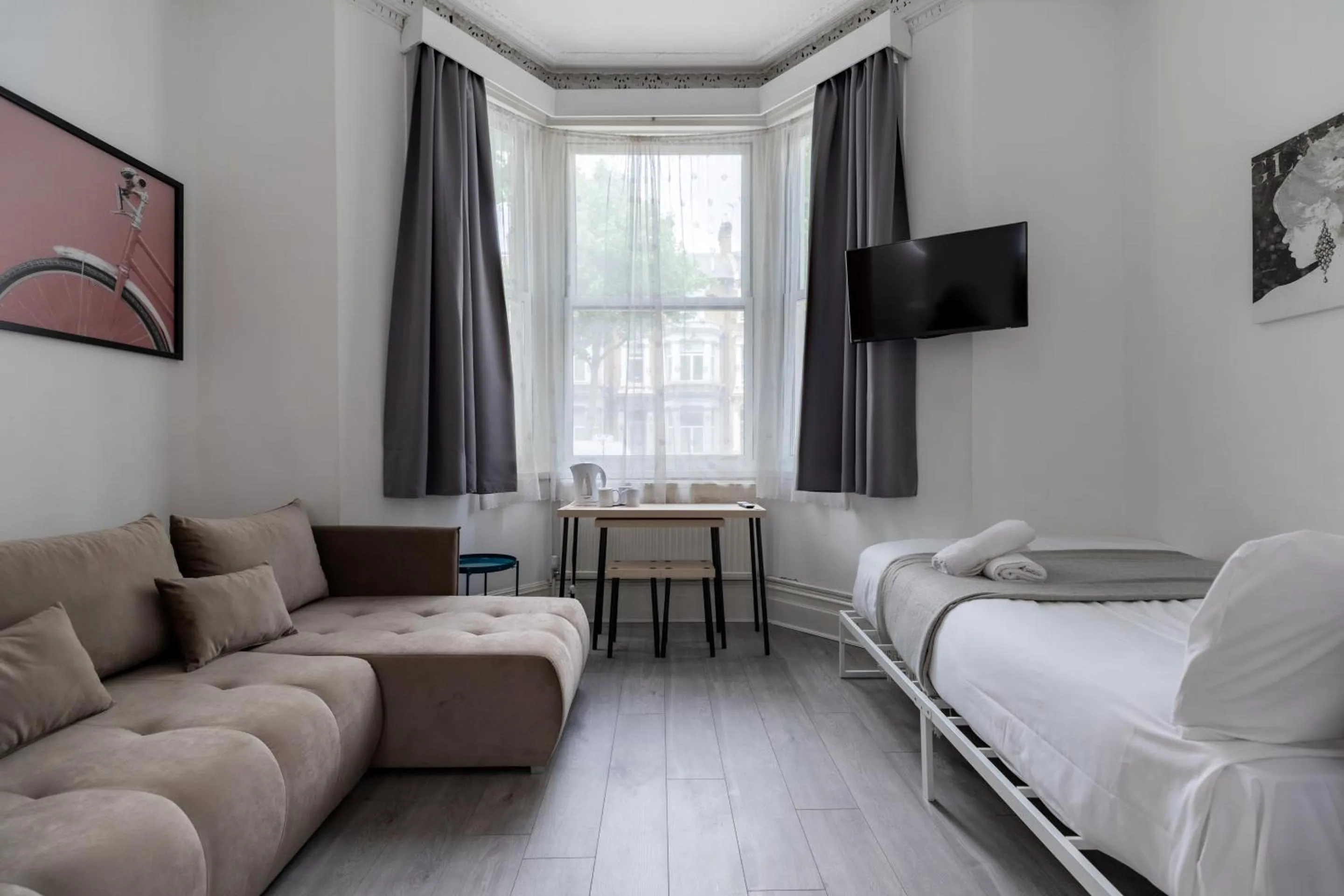 Bedroom, Bed in Orlando hotel