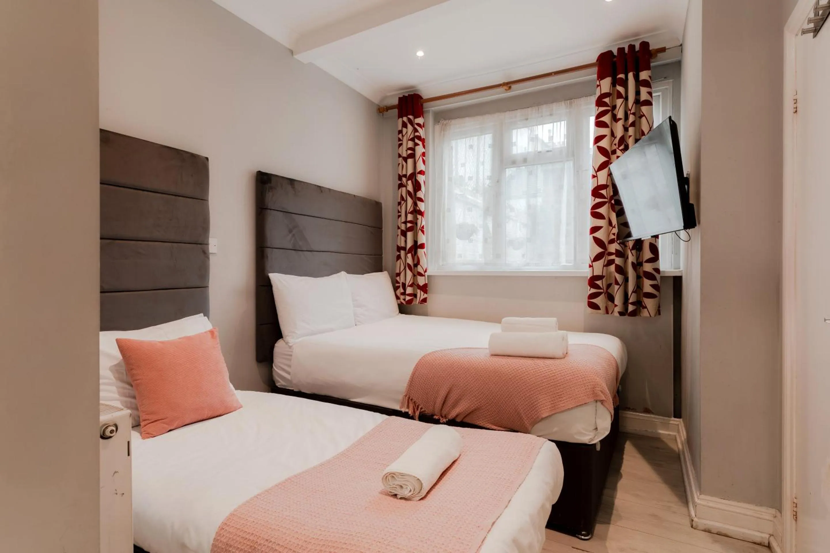 Bedroom, Bed in Orlando hotel