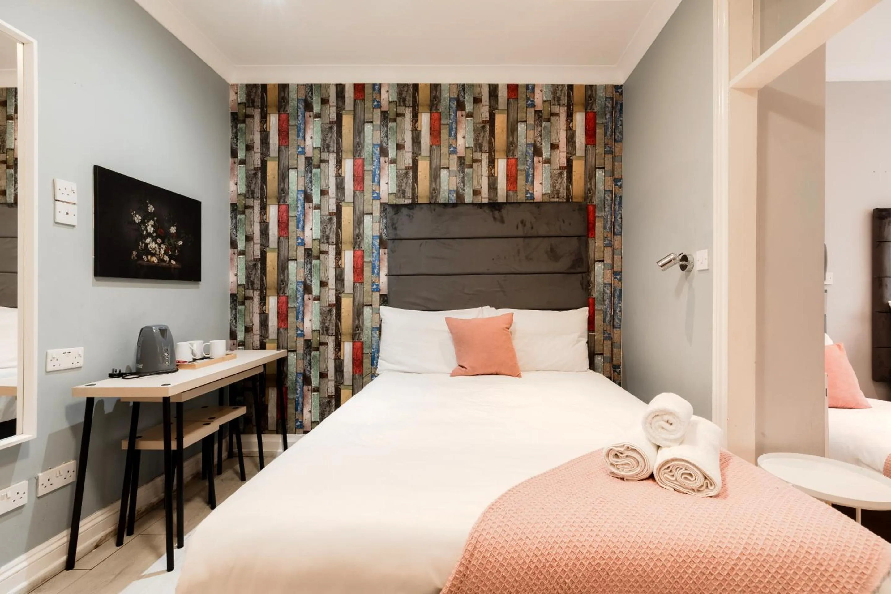 Bedroom, Bed in Orlando hotel