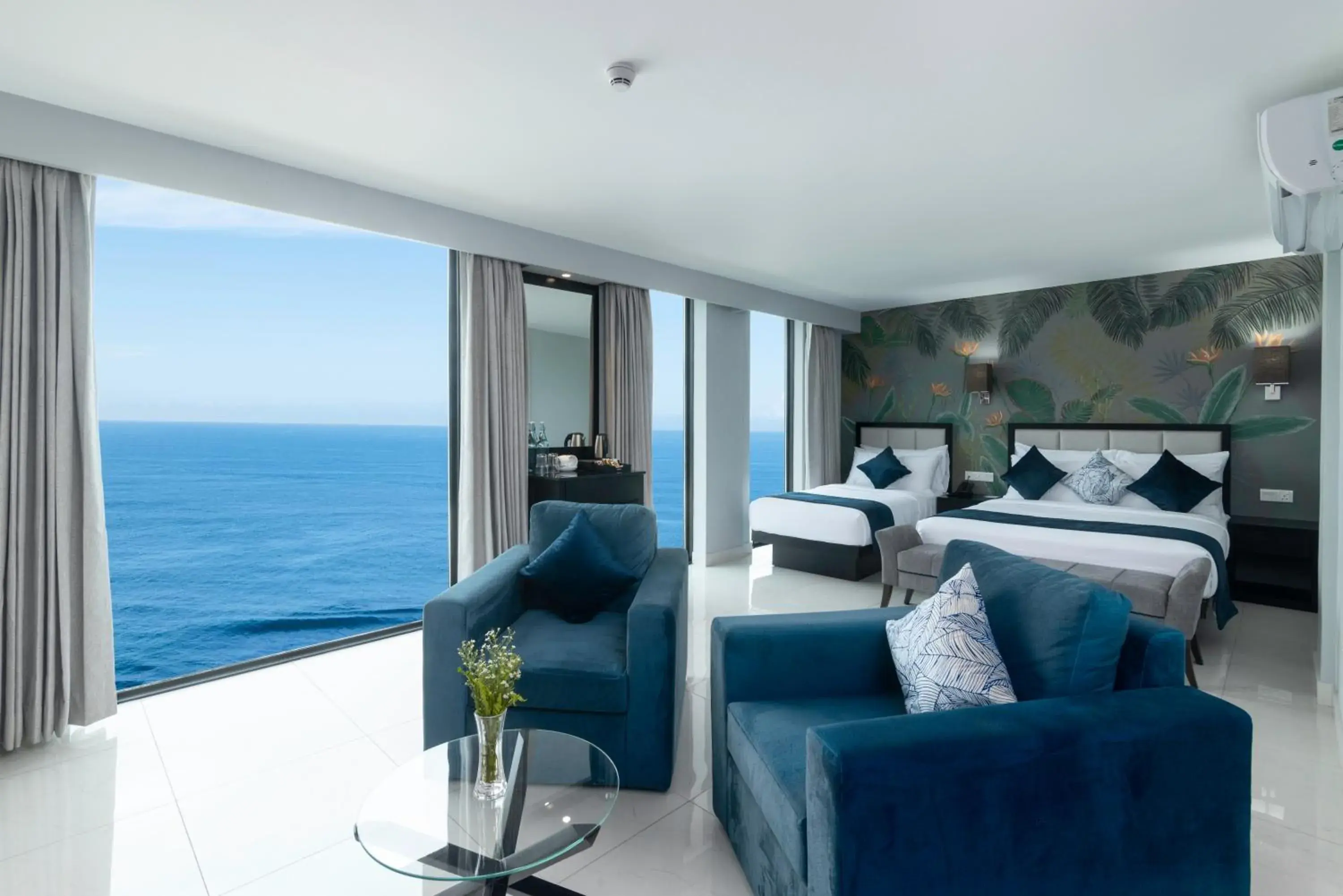 Signature Family Sea Front in MaRadha Colombo Signature Family Sea Front in MaRadha Colombo