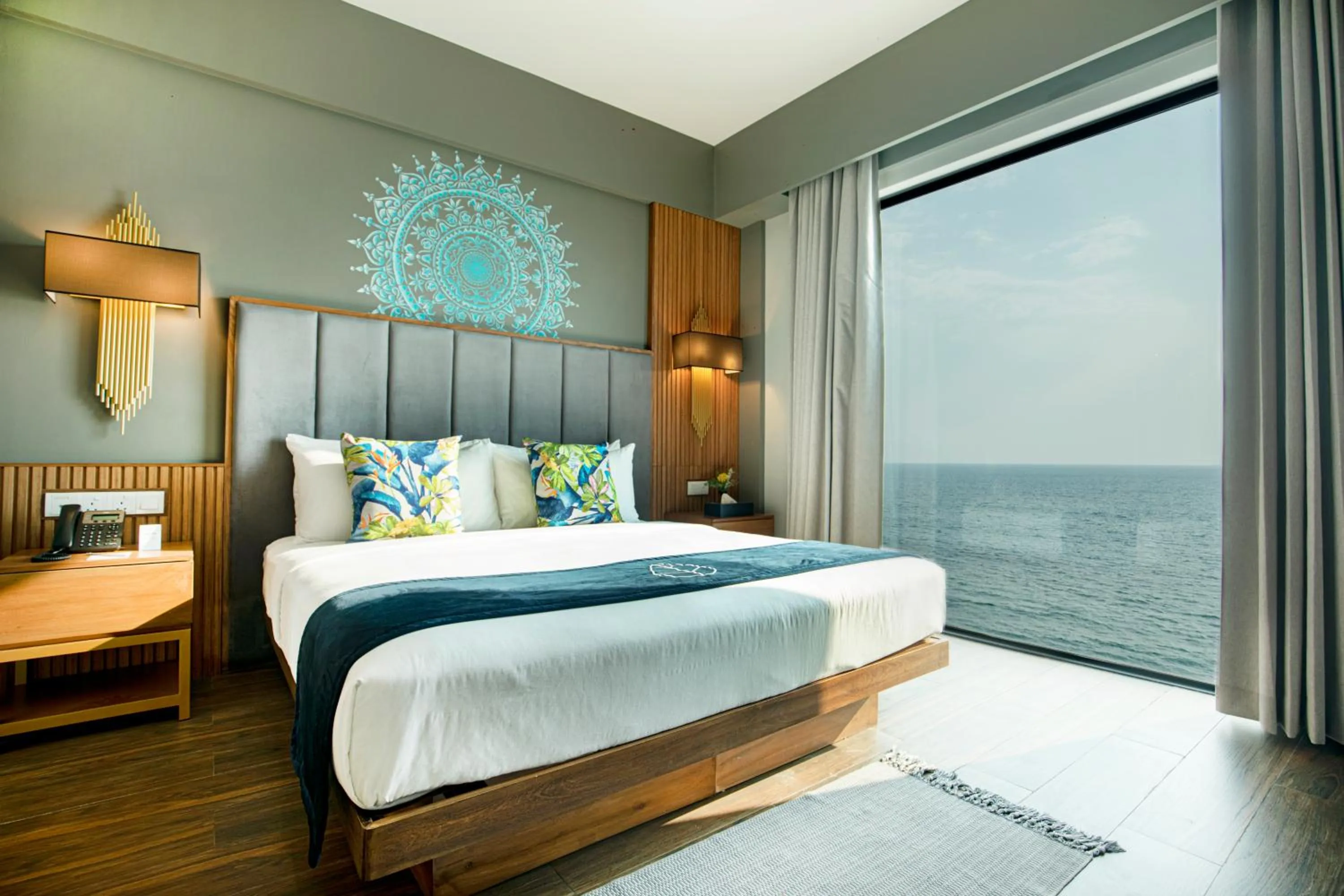 Bedroom, Bed in MaRadha Colombo