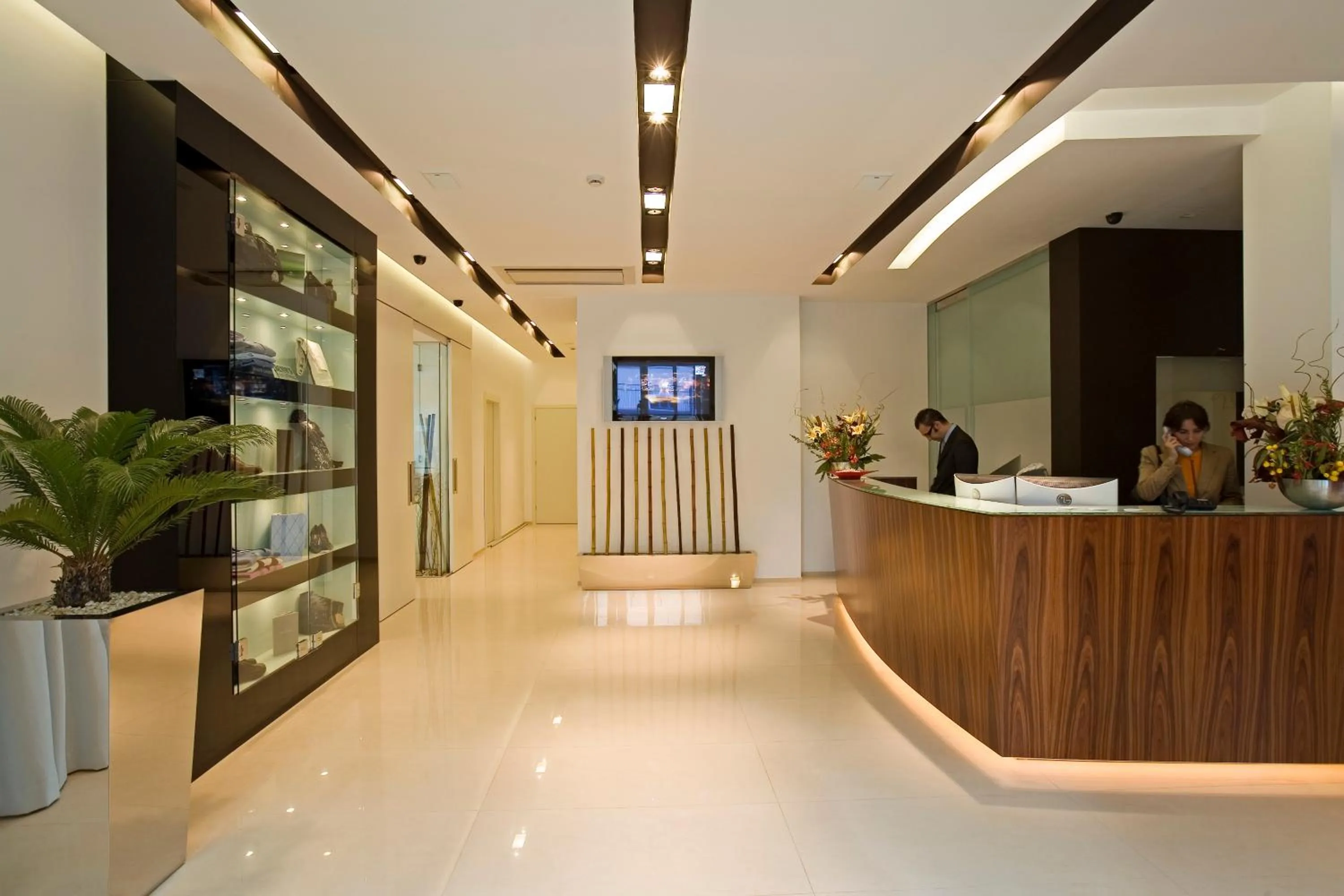 Lobby or reception in Card International Hotel