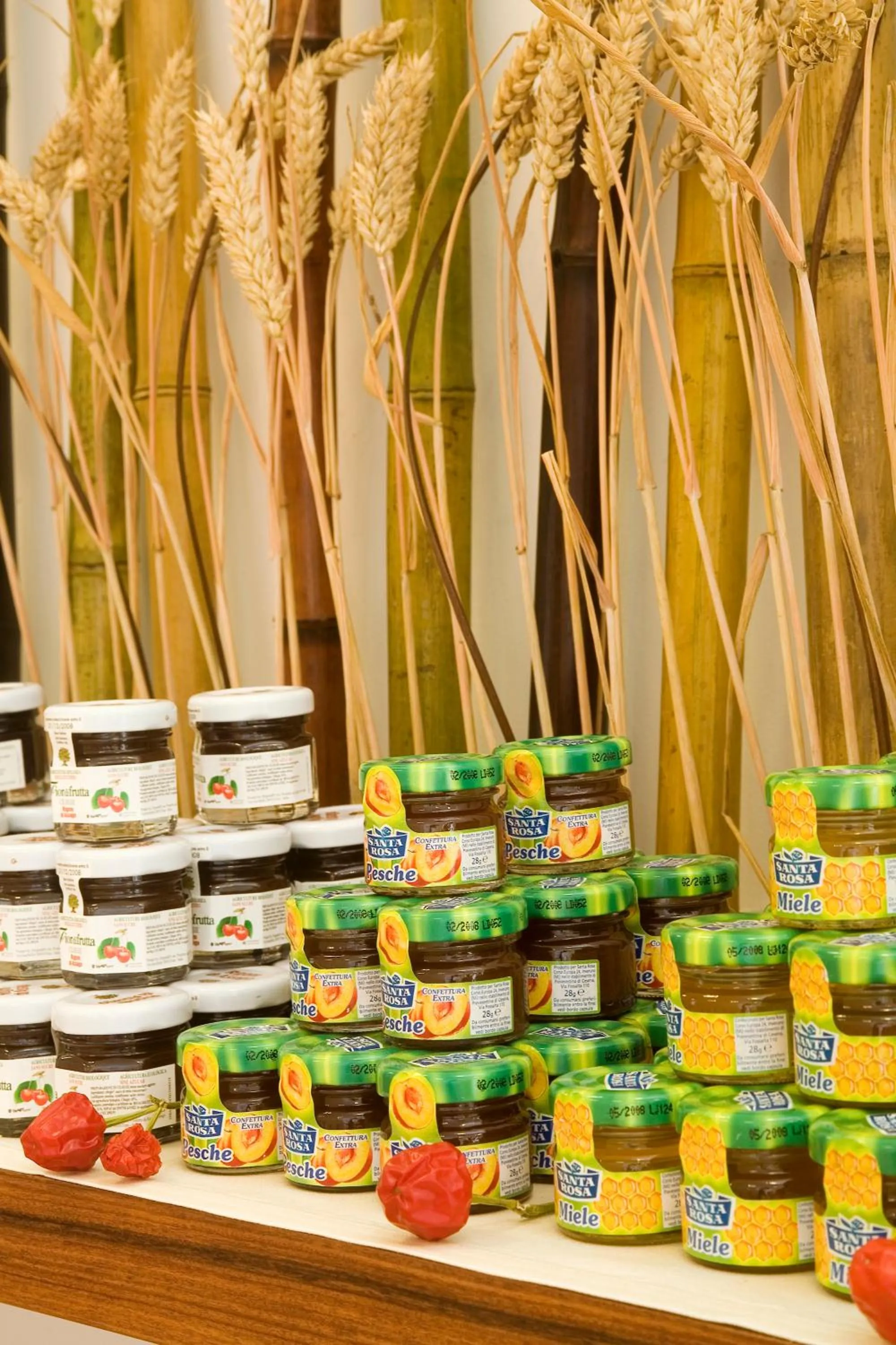 Food and drinks in Card International Hotel