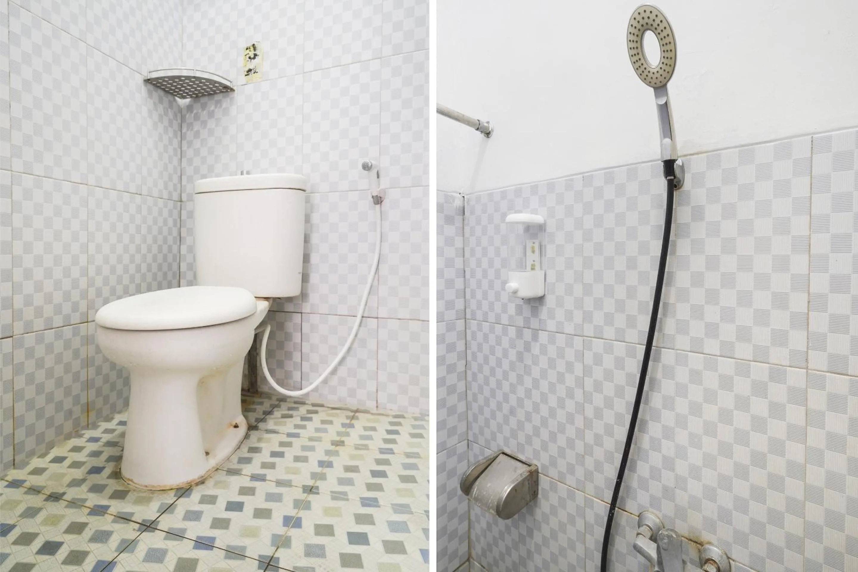 Bathroom in OYO 91561 Gandhi Hotel NearRS Khusus Ginjal Ny. R.A. Habibie