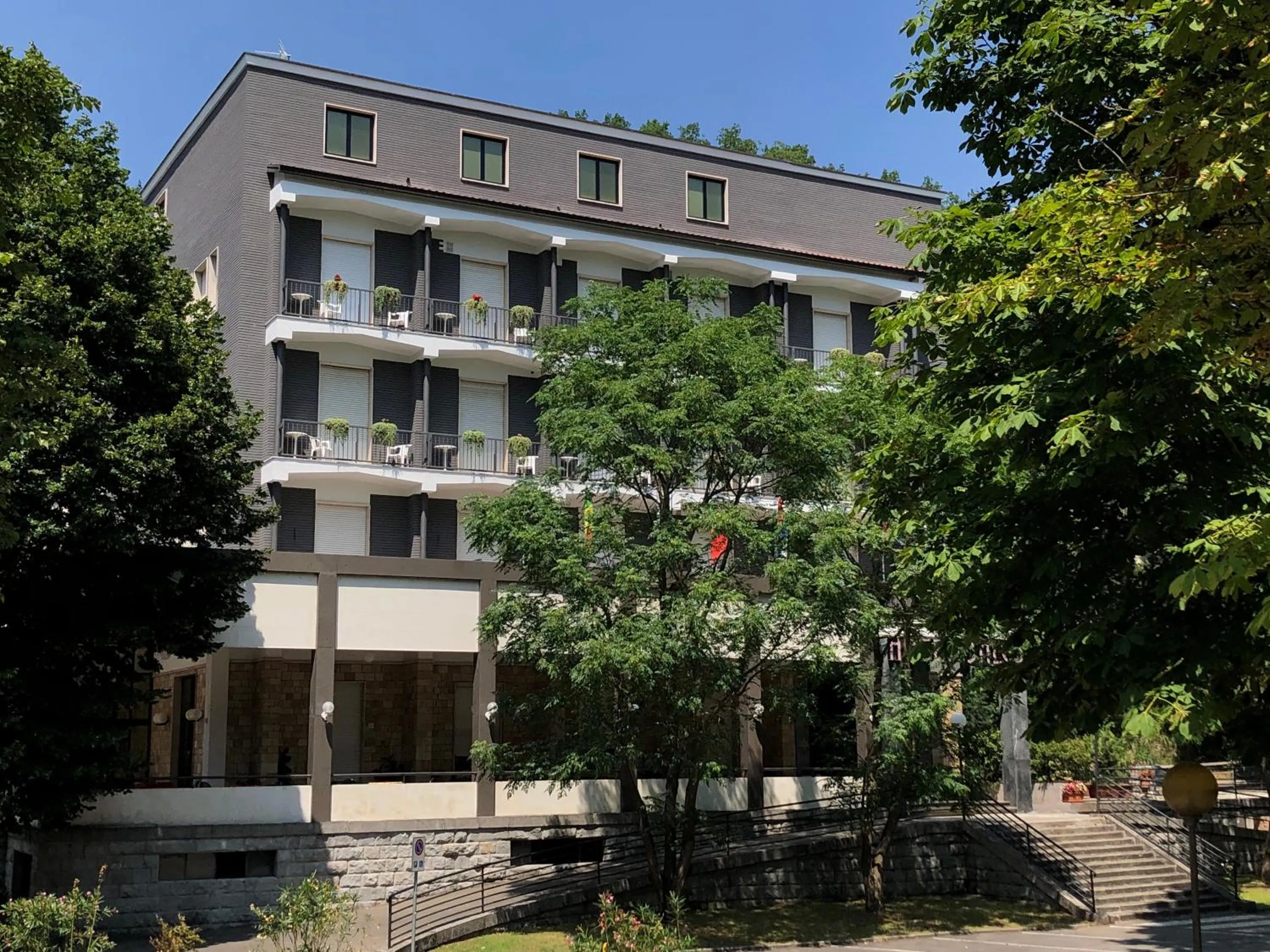 Property building in Hotel Salus