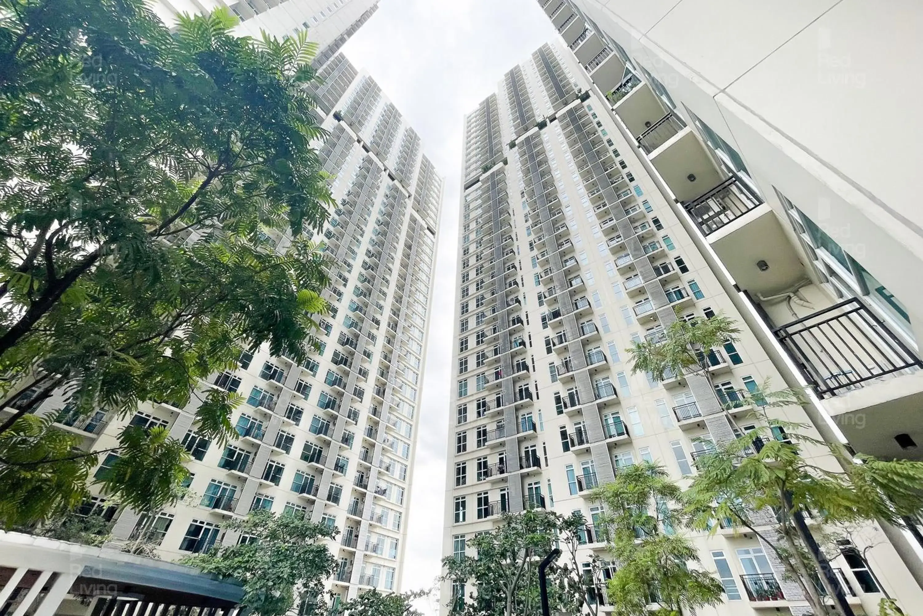 Property building in RedLiving Apartemen Puri Orchard - Tower Magnolia Property building in RedLiving Apartemen Puri Orchard - Tower Magnolia