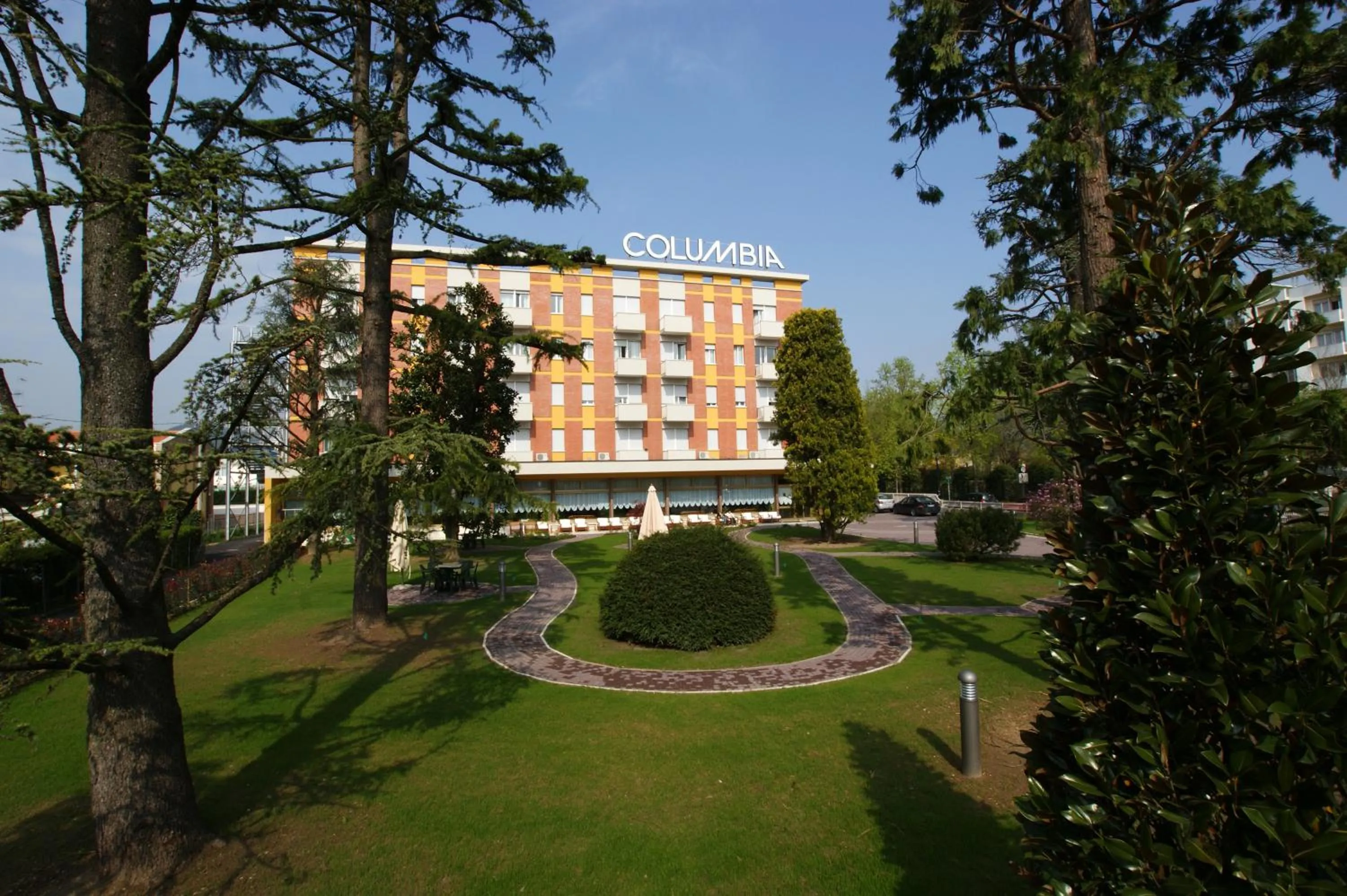Property building in Hotel Columbia Terme