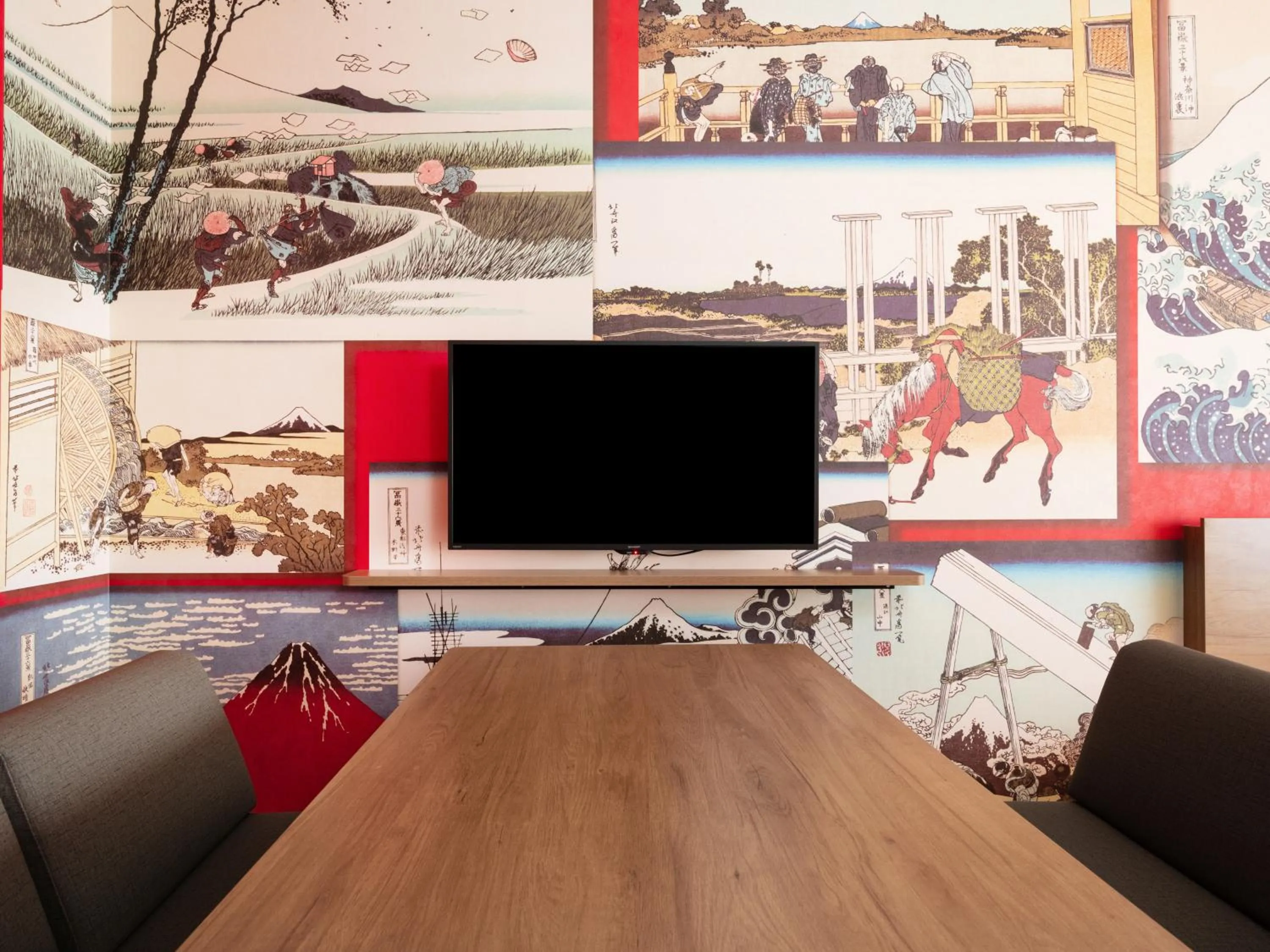 Photo of the whole room in MIMARU Tokyo Kinshicho