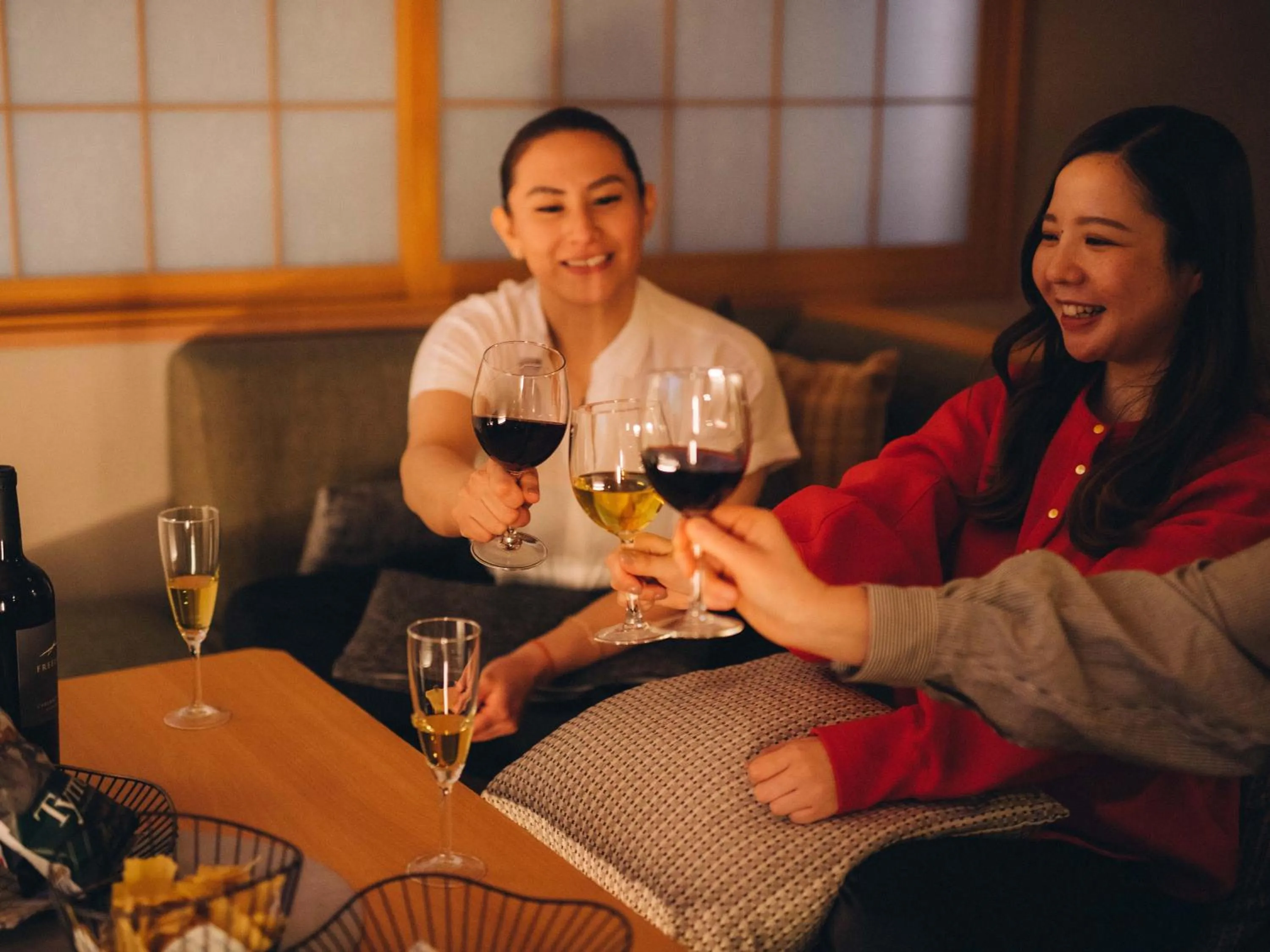 People in MIMARU Tokyo Kinshicho