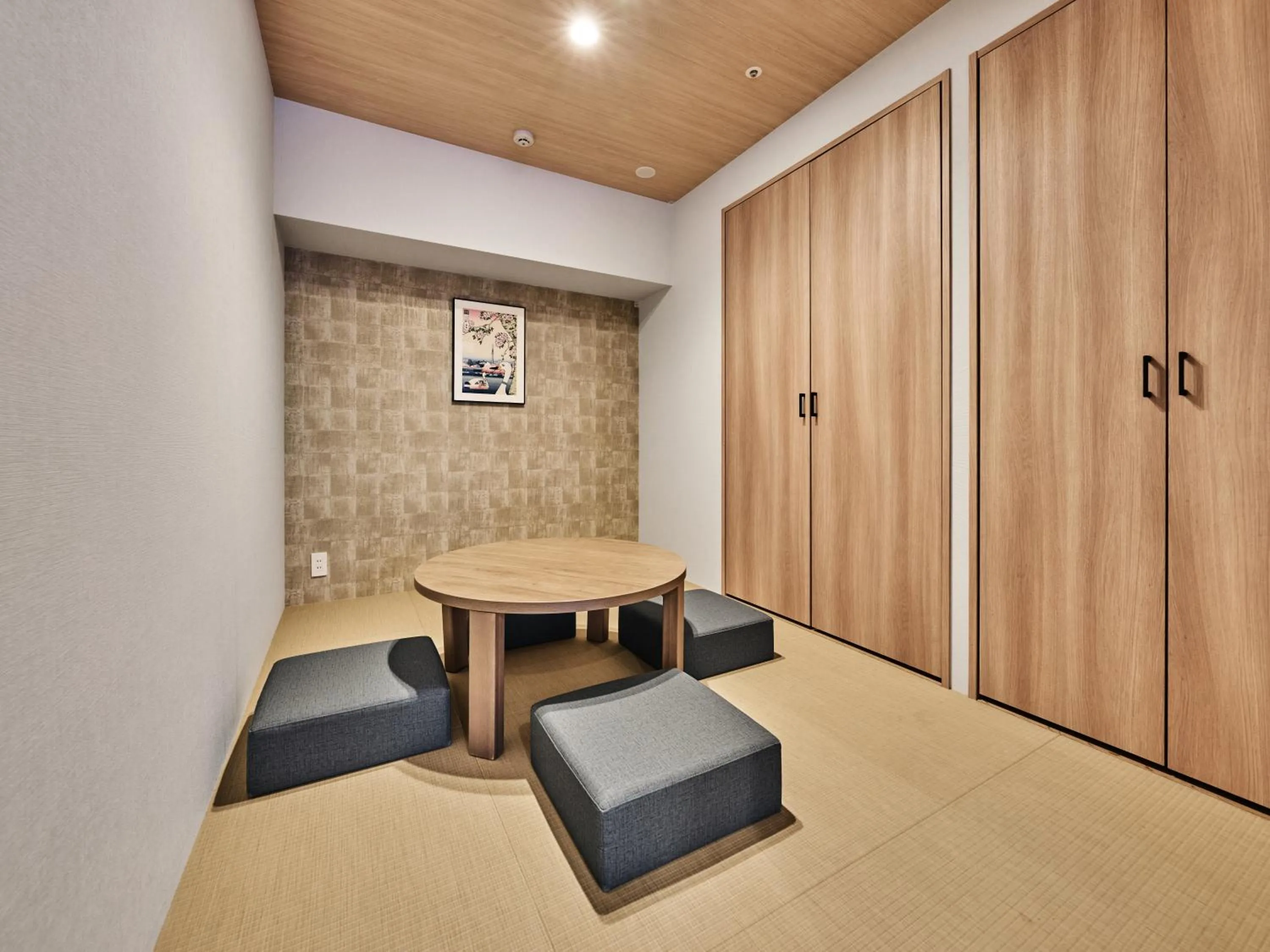 Photo of the whole room in MIMARU Tokyo Kinshicho