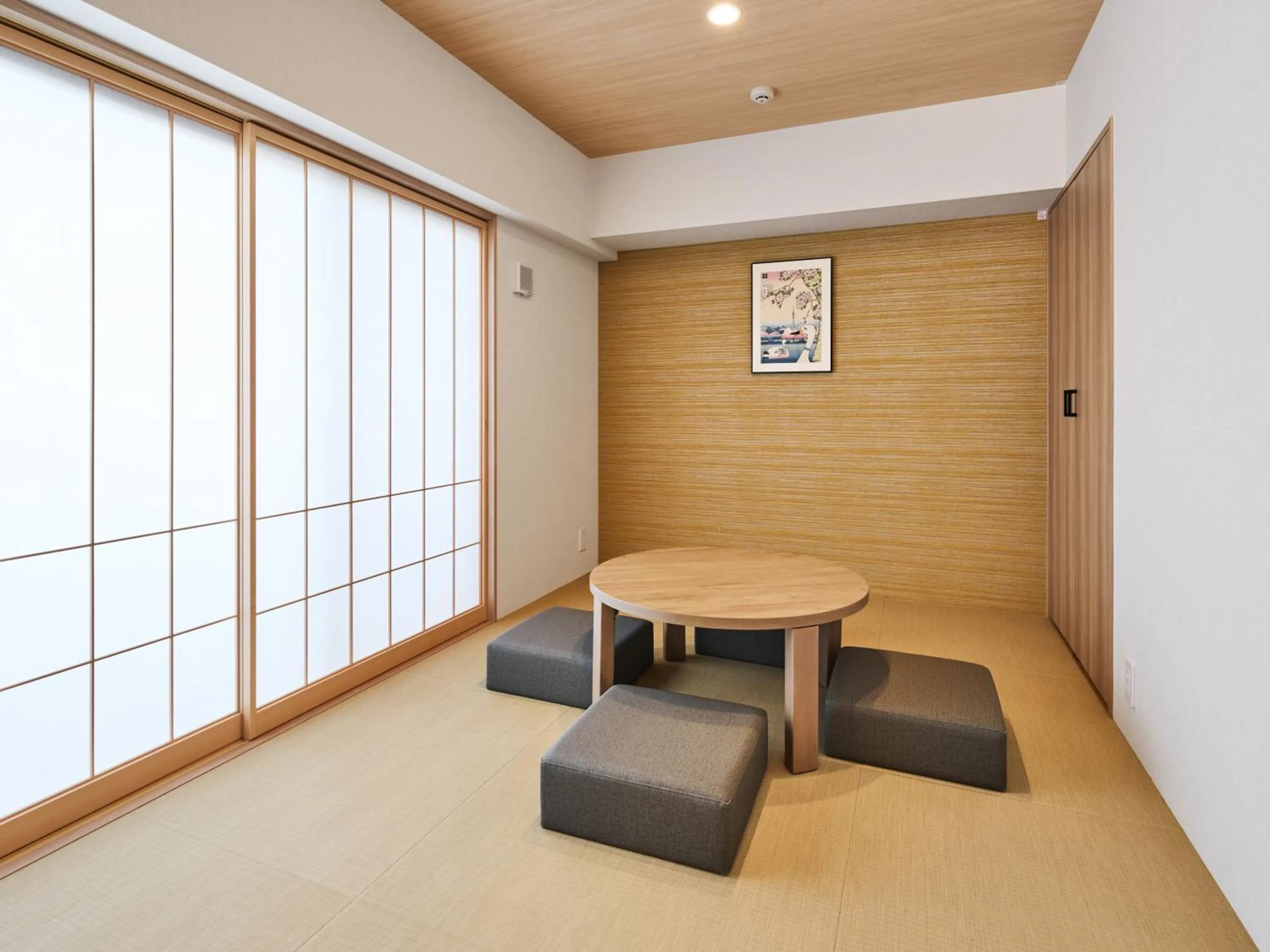 Photo of the whole room in MIMARU Tokyo Kinshicho