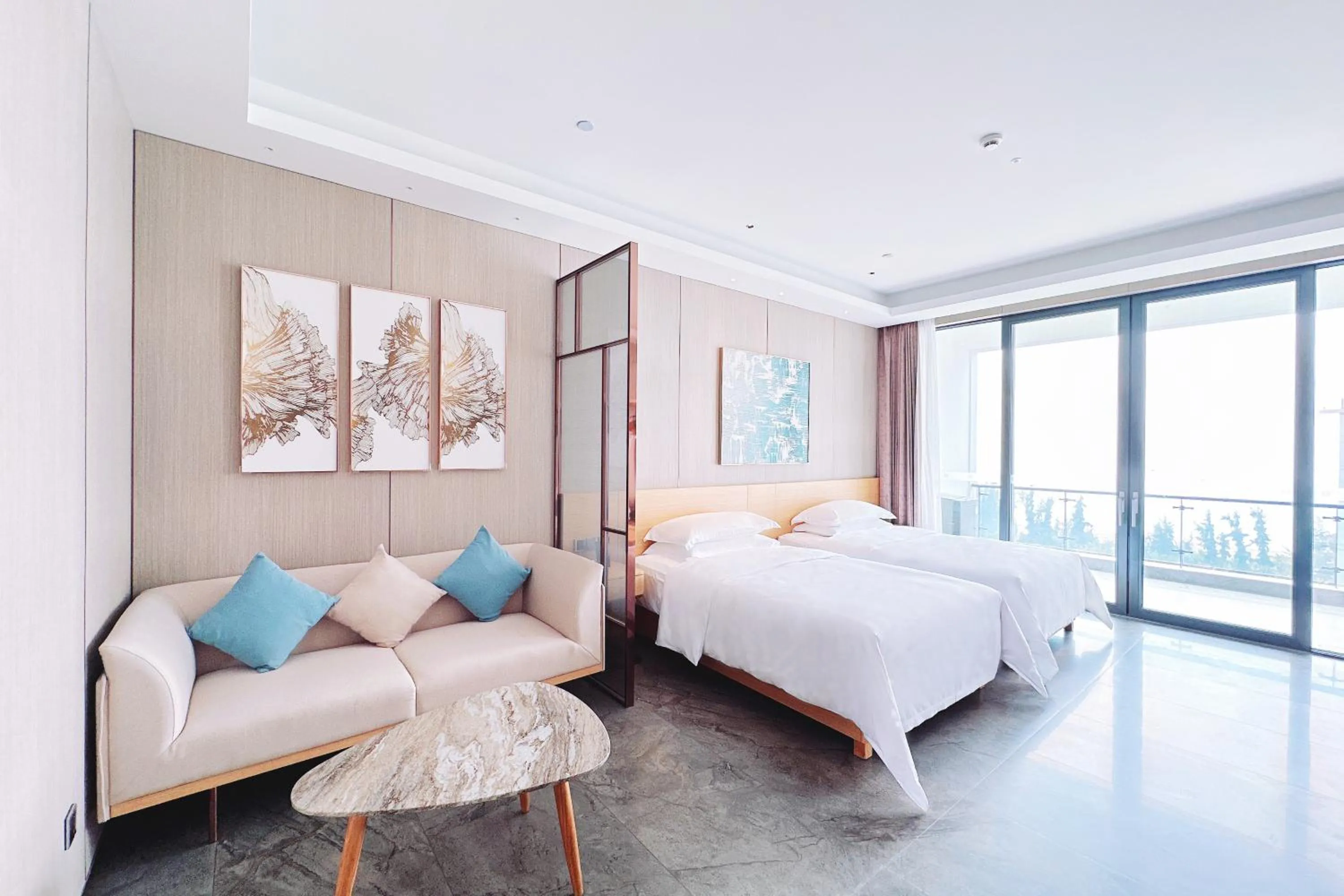 Premium Oceanfront Room-Twin Bed in Vaperse Hainan Clear Water Bay