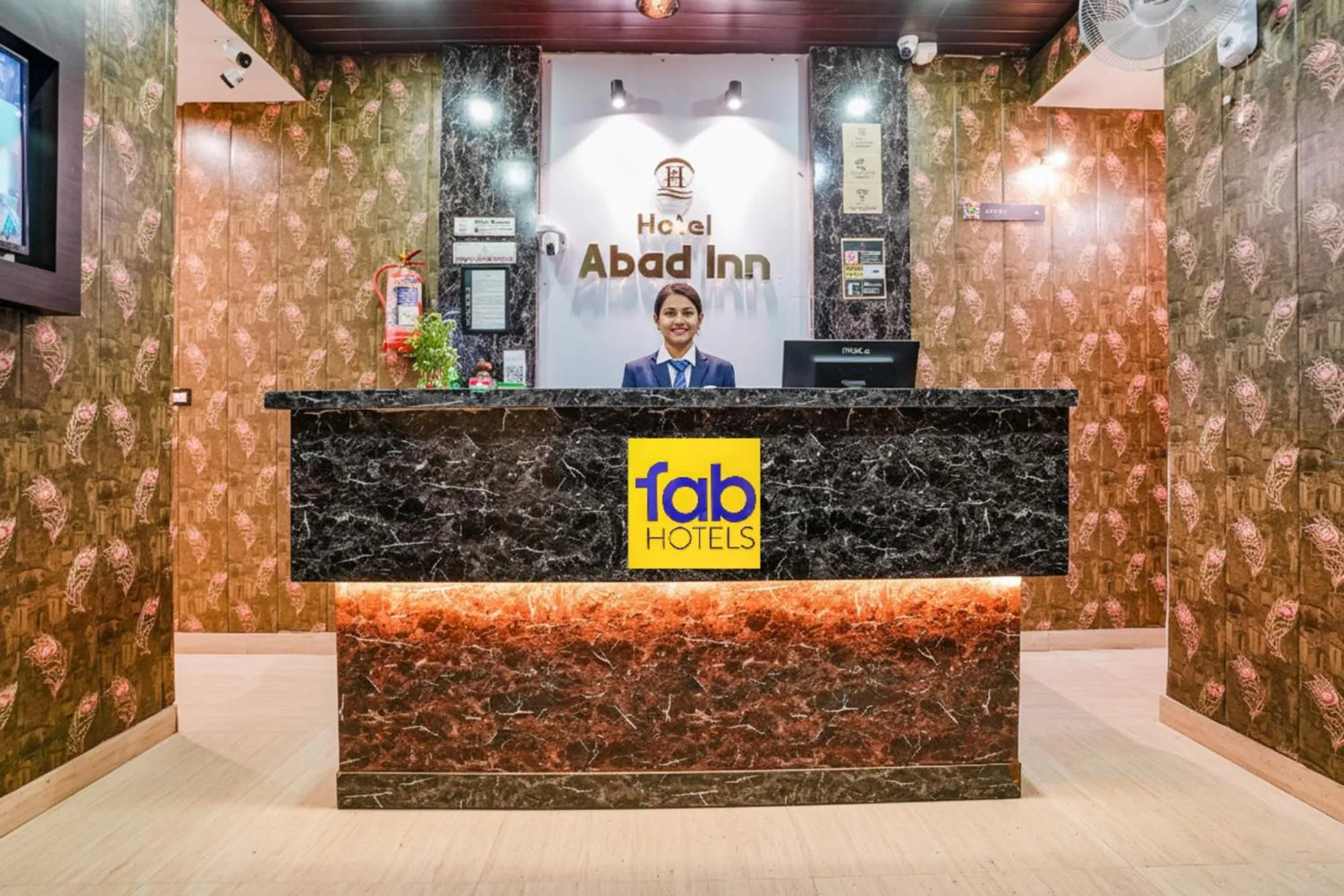 Lobby or reception in Via Abad Inn