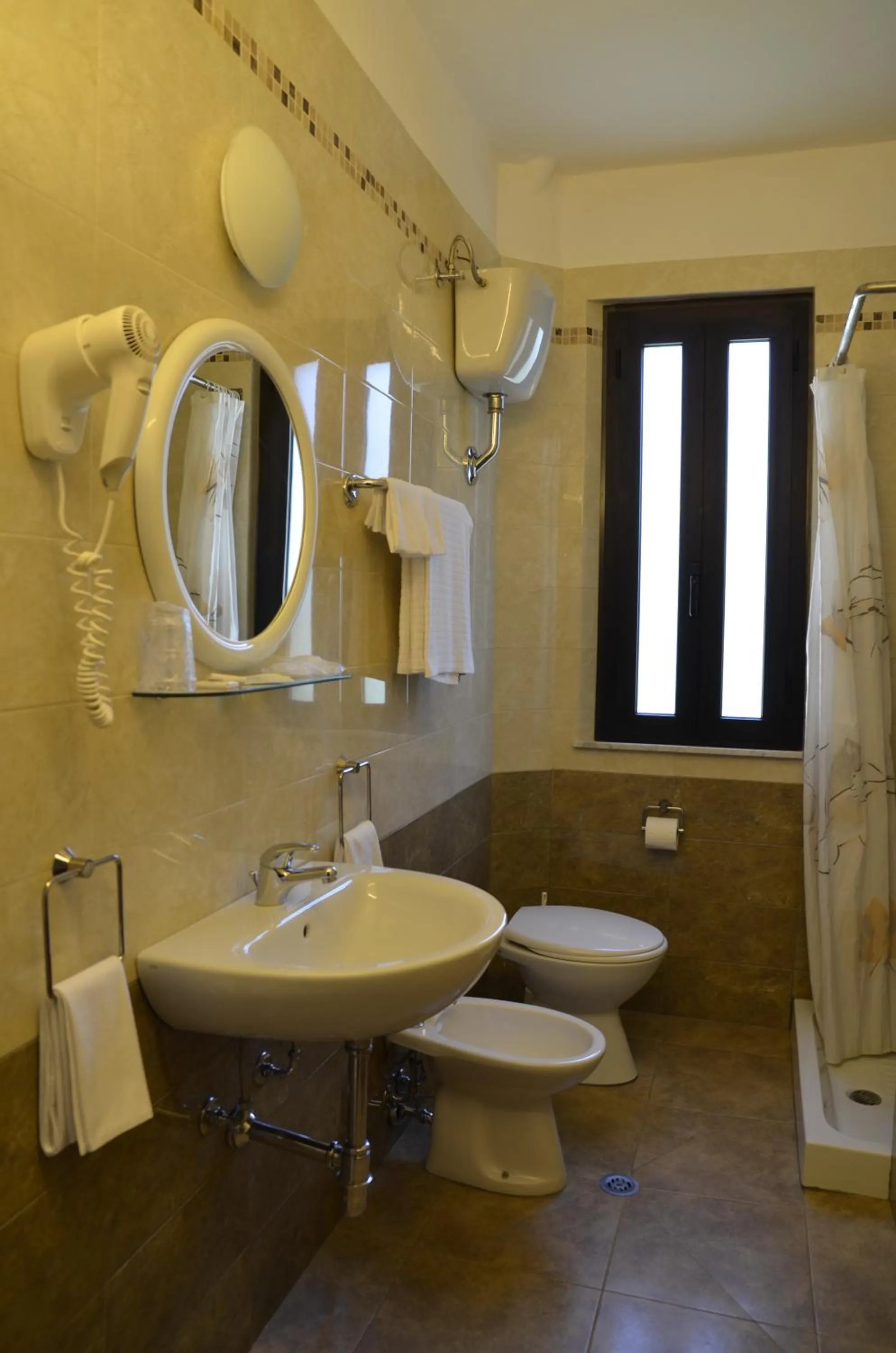 Shower in Hotel Del Buono Wellness & Medical Spa