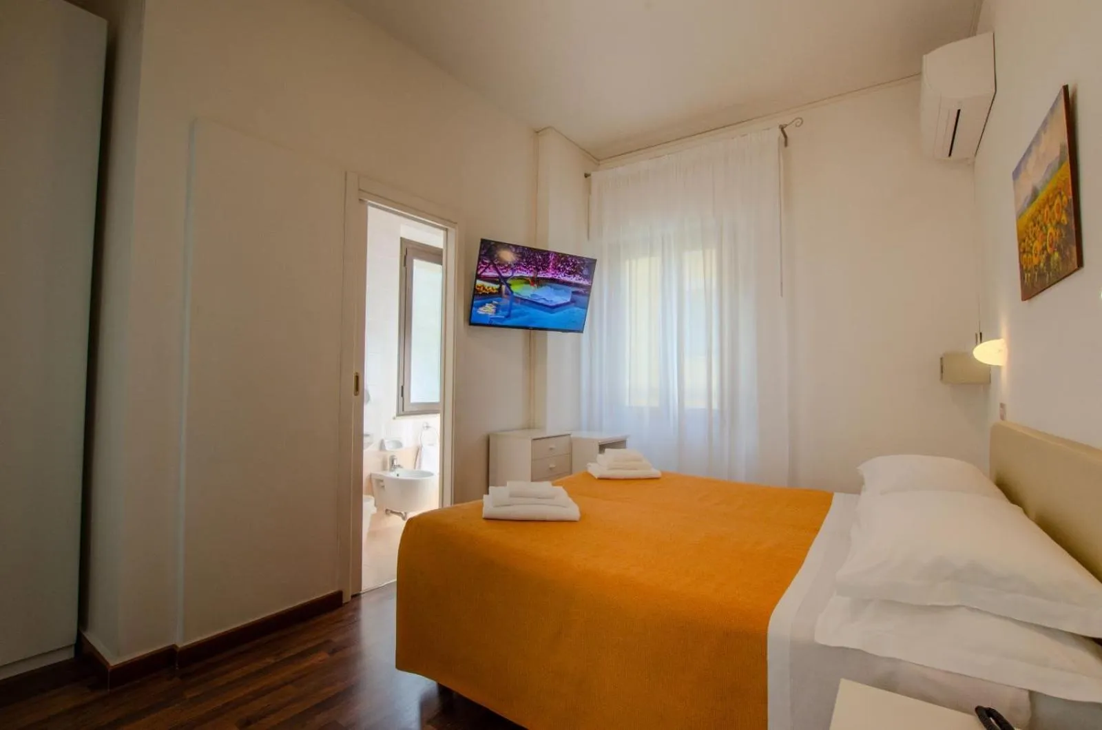 Bed in Hotel Del Buono Wellness & Medical Spa