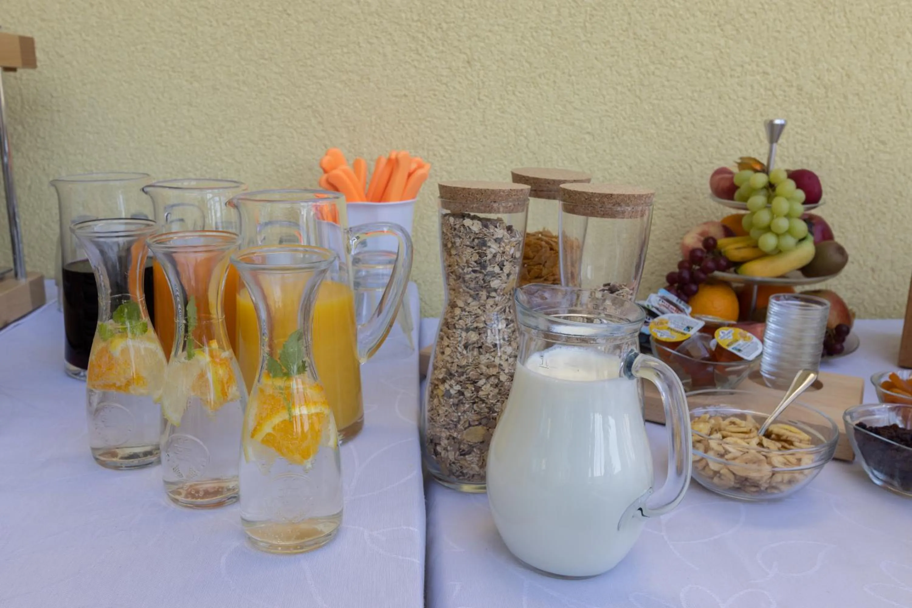 Breakfast in Gästehaus Kleeberger