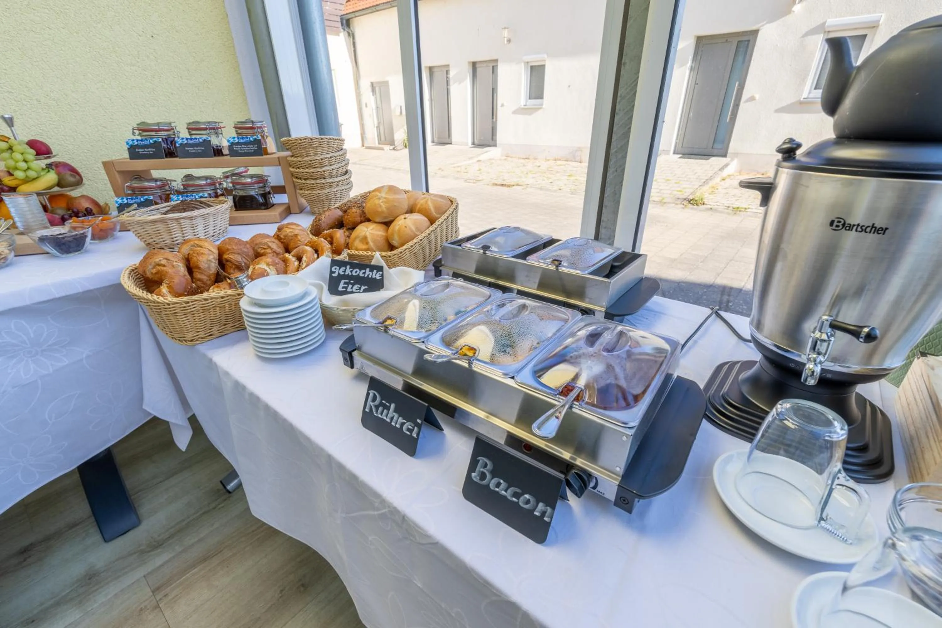 Breakfast in Gästehaus Kleeberger