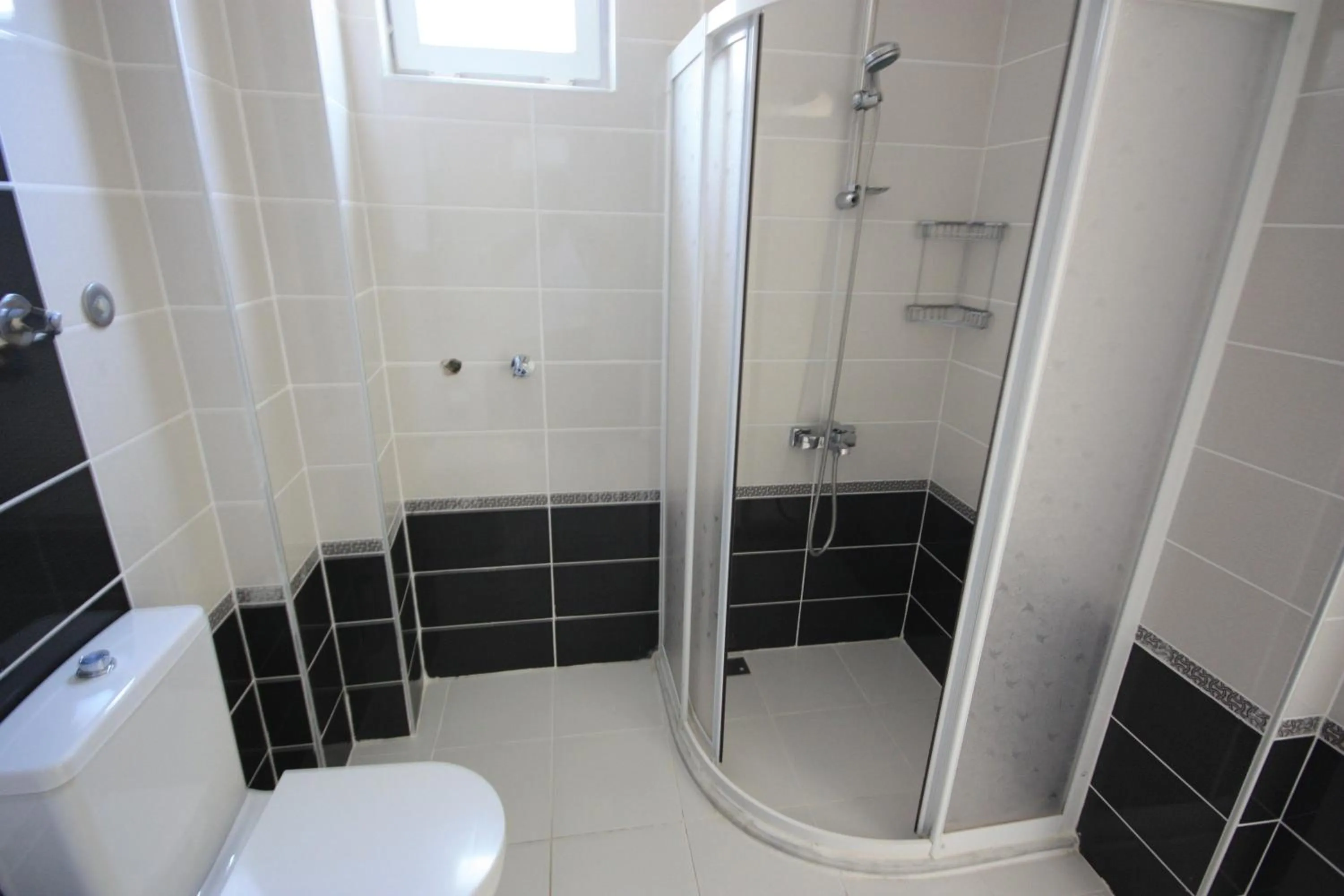 Shower in VILLA PALM