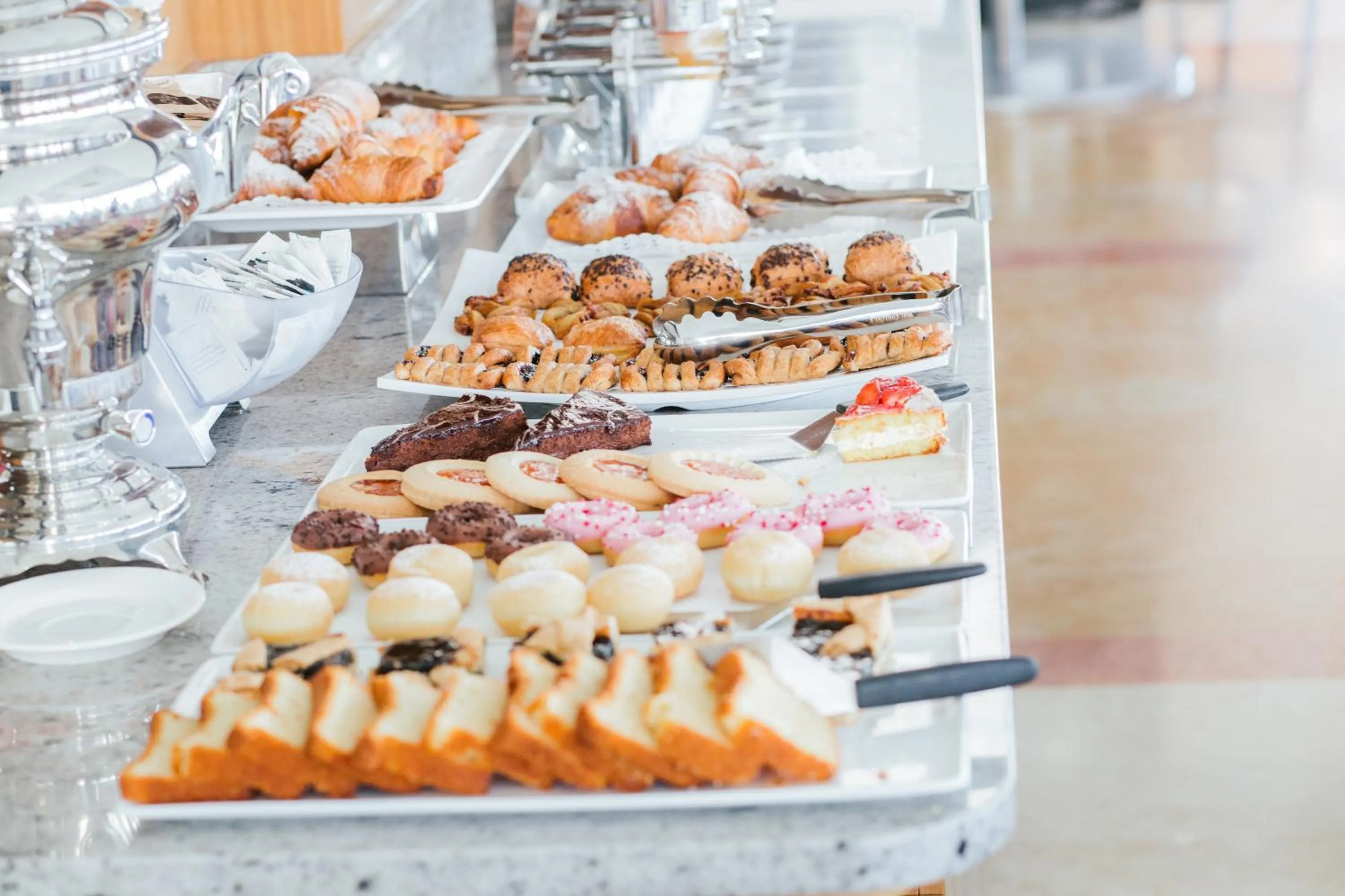 Food and drinks in Hotel Bristol