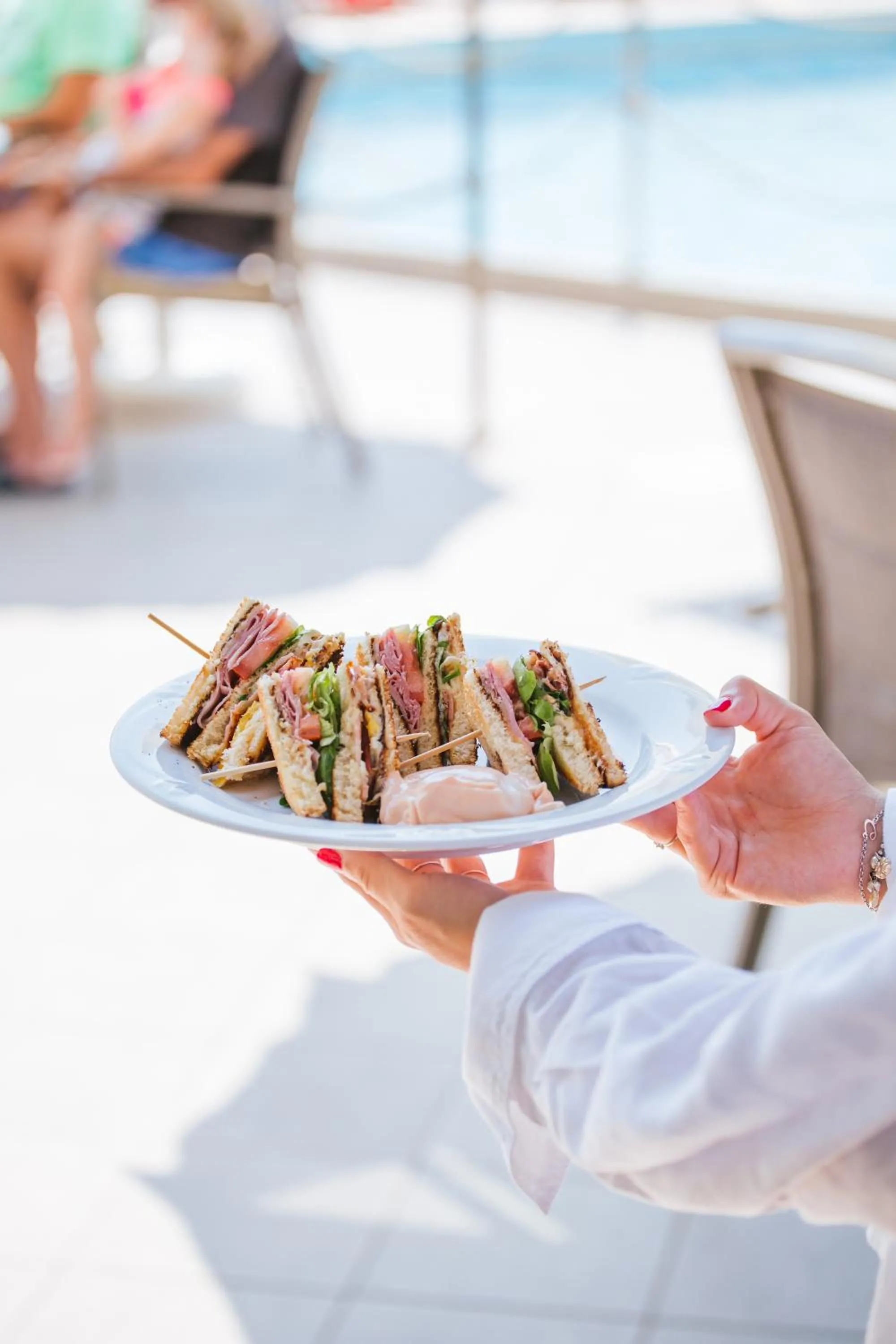 Restaurant/places to eat in Hotel Bristol