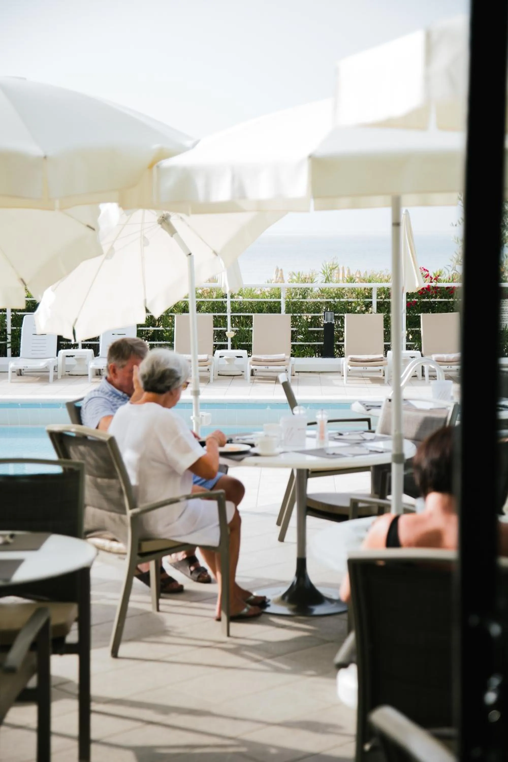 Restaurant/places to eat in Hotel Bristol