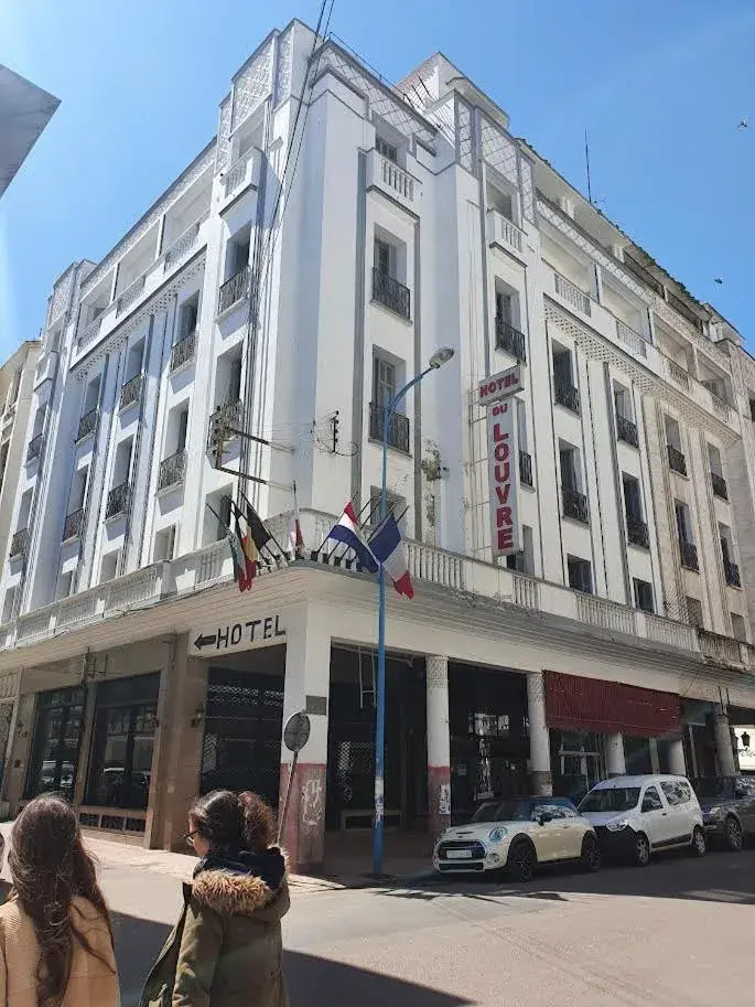 Property Building in Hotel Du Louvre