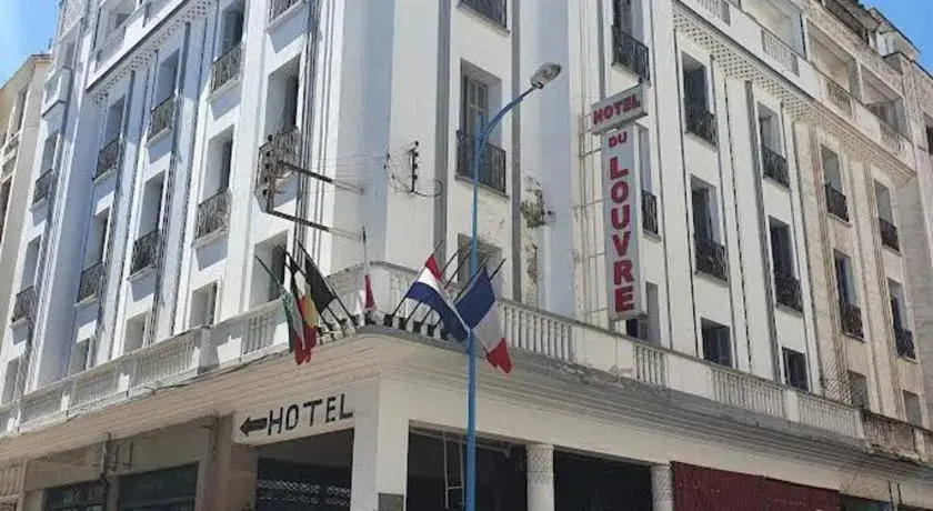 Street view, Property Building in Hotel Du Louvre