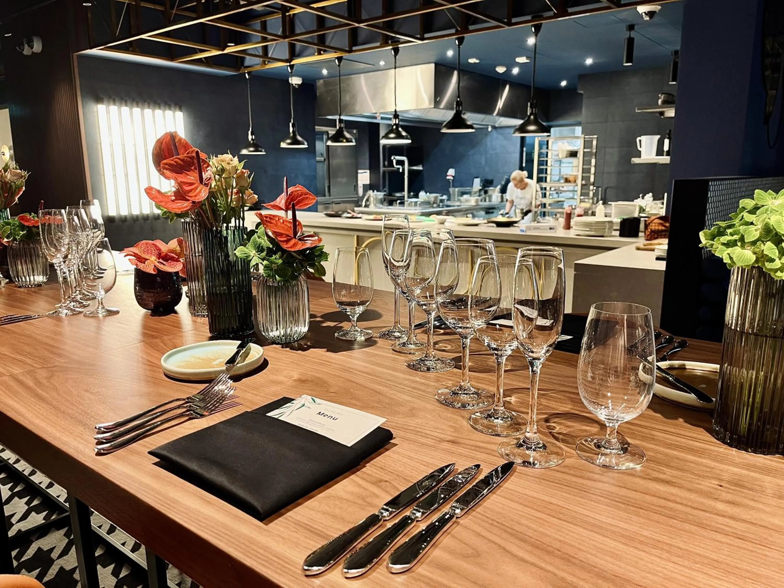 Restaurant/places to eat in Royal Tulip Warsaw Centre