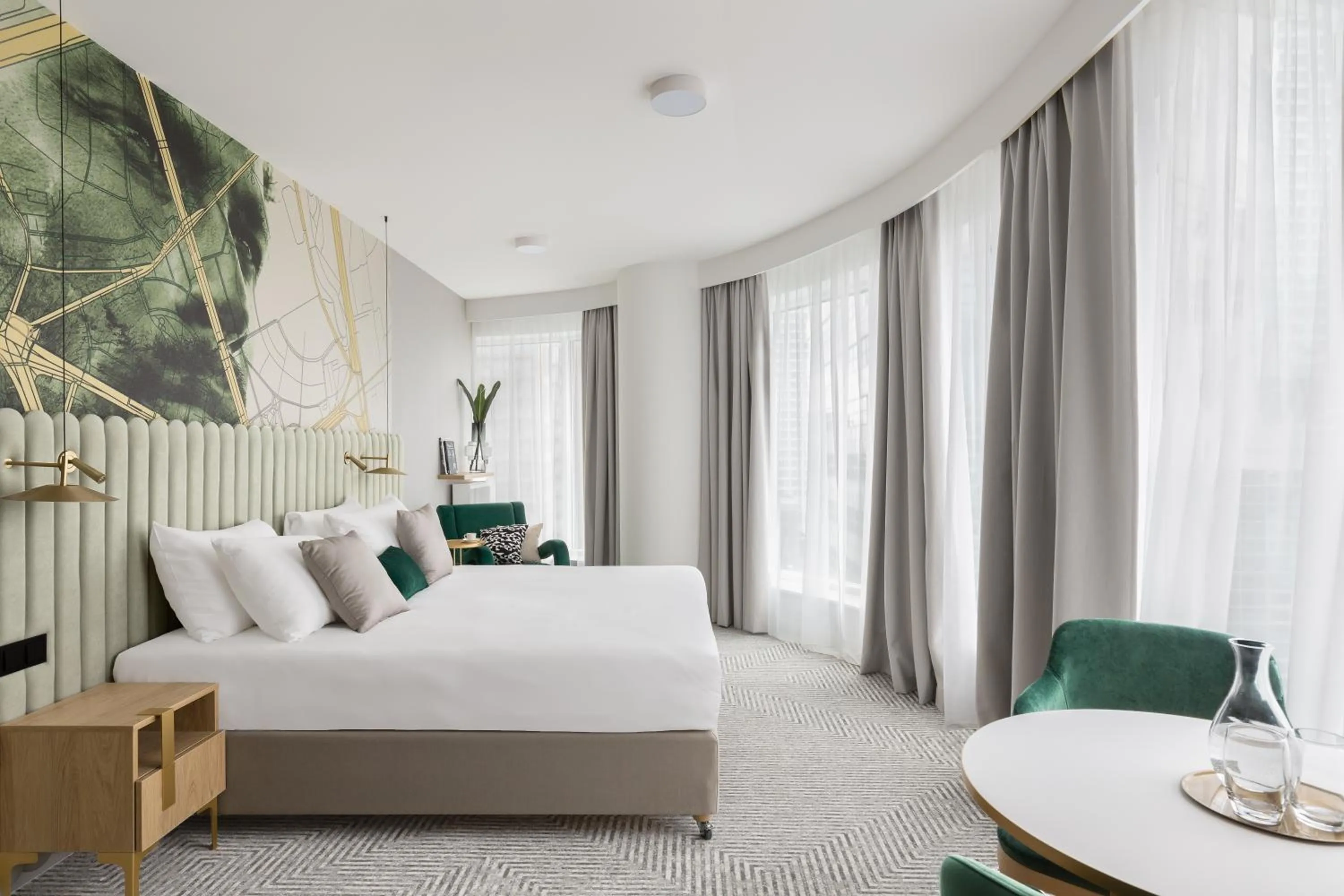 Bed in Royal Tulip Warsaw Centre