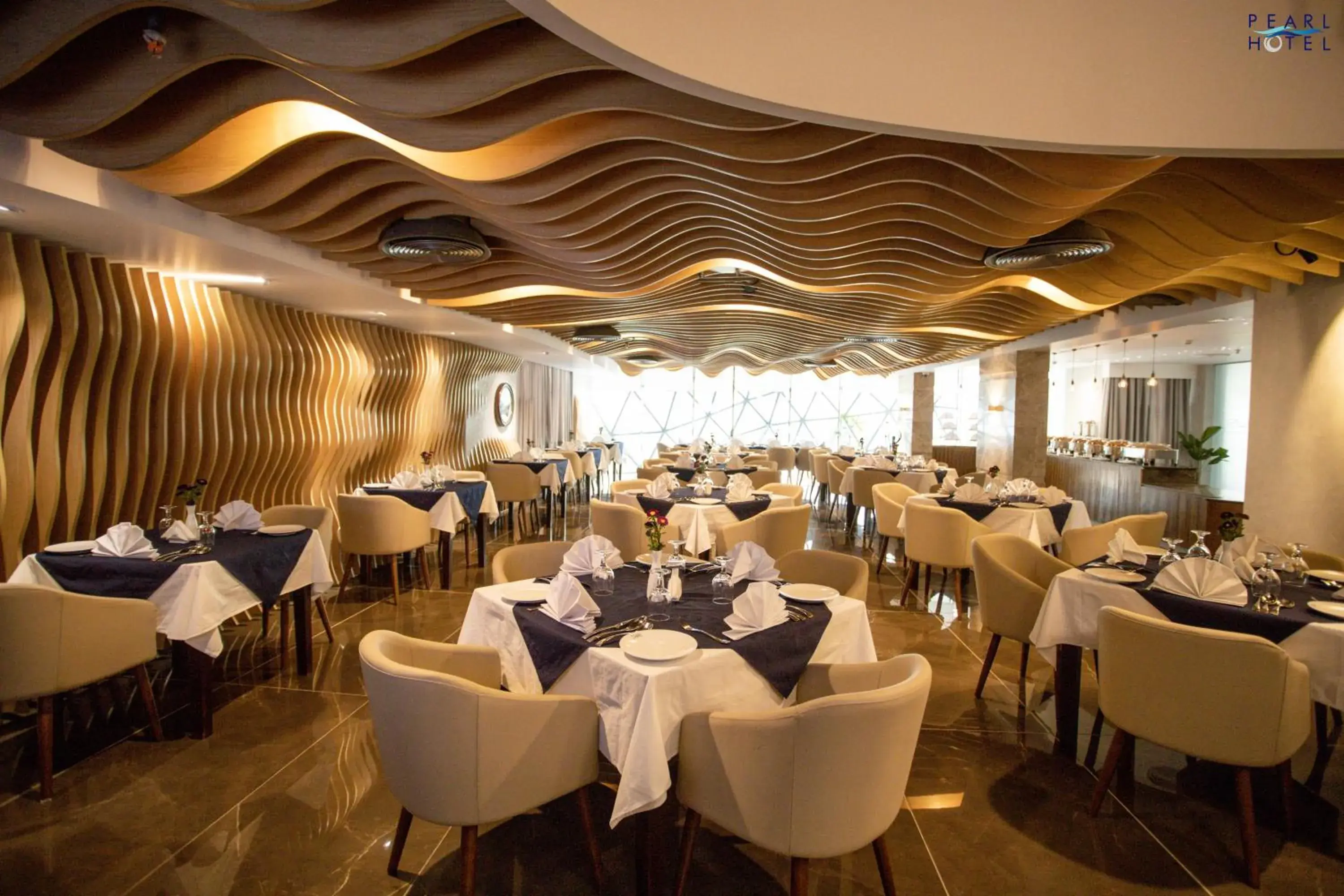 Restaurant/places to eat in Pearl Hotel Restaurant/places to eat in Pearl Hotel