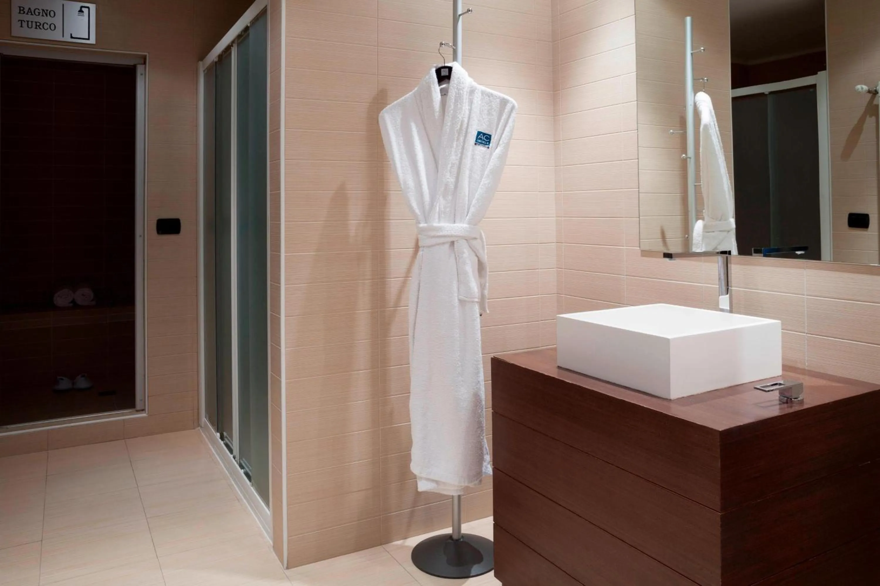 Spa and wellness centre/facilities in AC Hotel Vicenza by Marriott