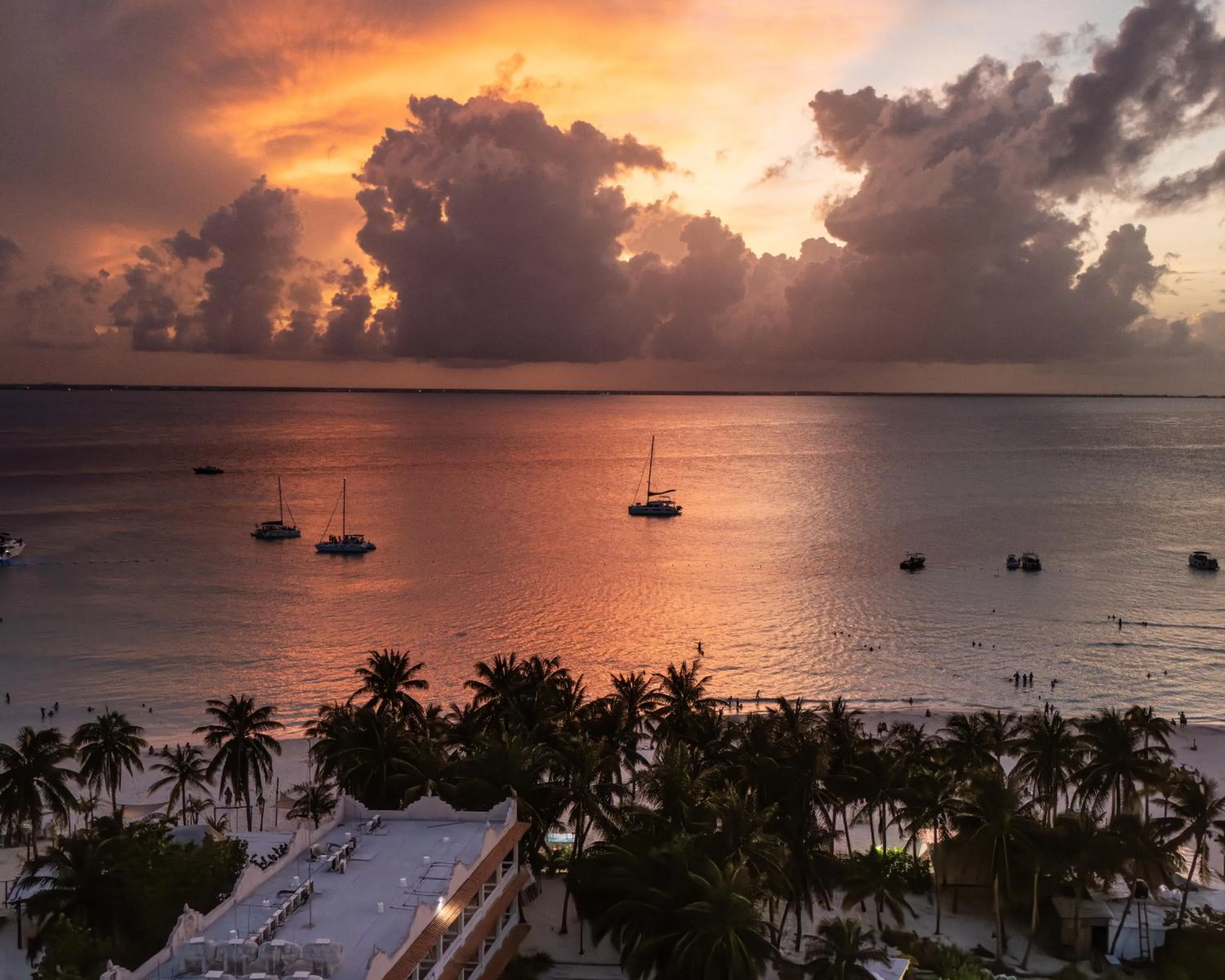 Natural landscape in Villas Amanecer by Andiani Travel