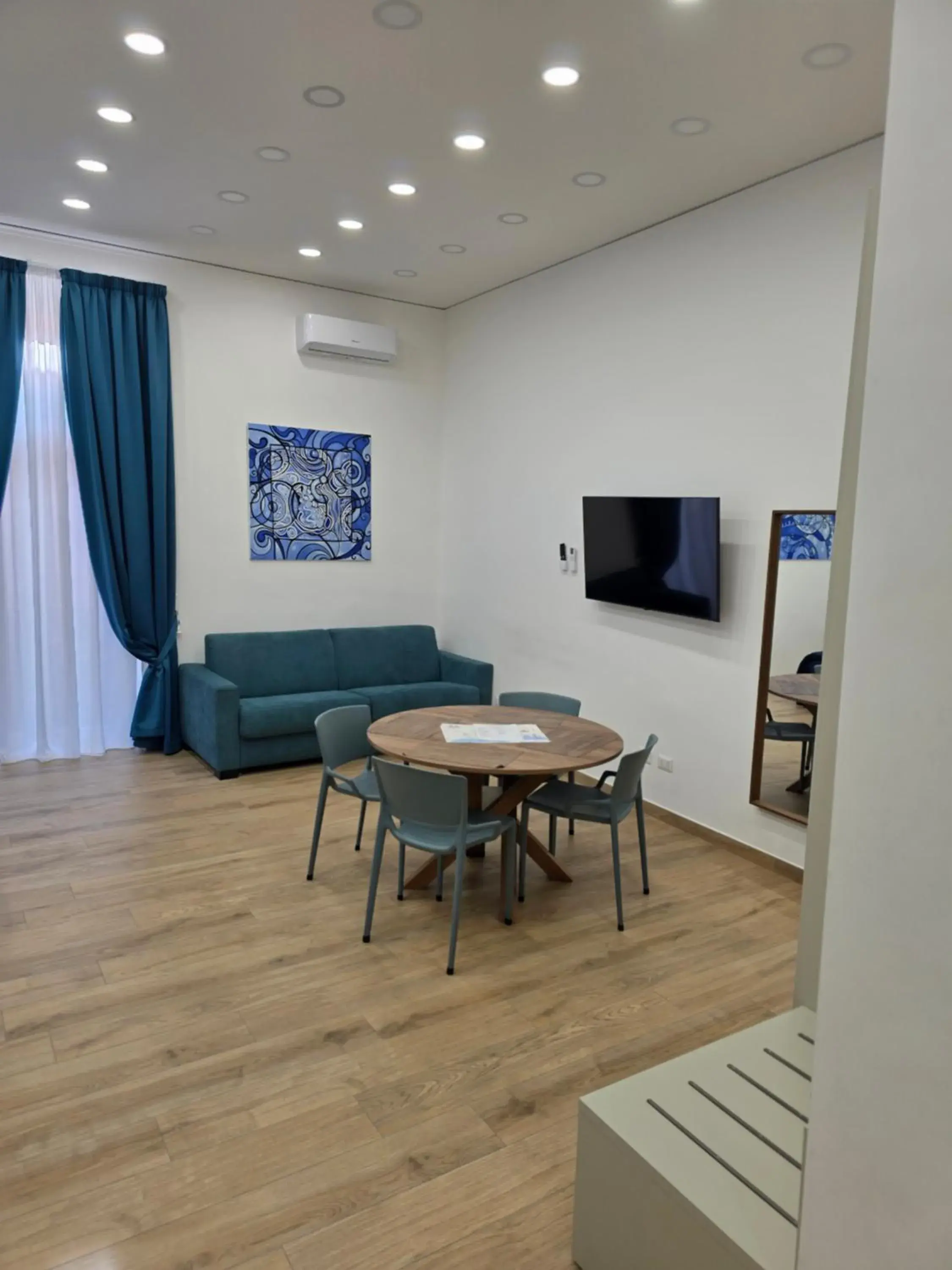 Family Suite with Balcony in Toto e Peppino Luxury Rooms Family Suite with Balcony in Toto e Peppino Luxury Rooms