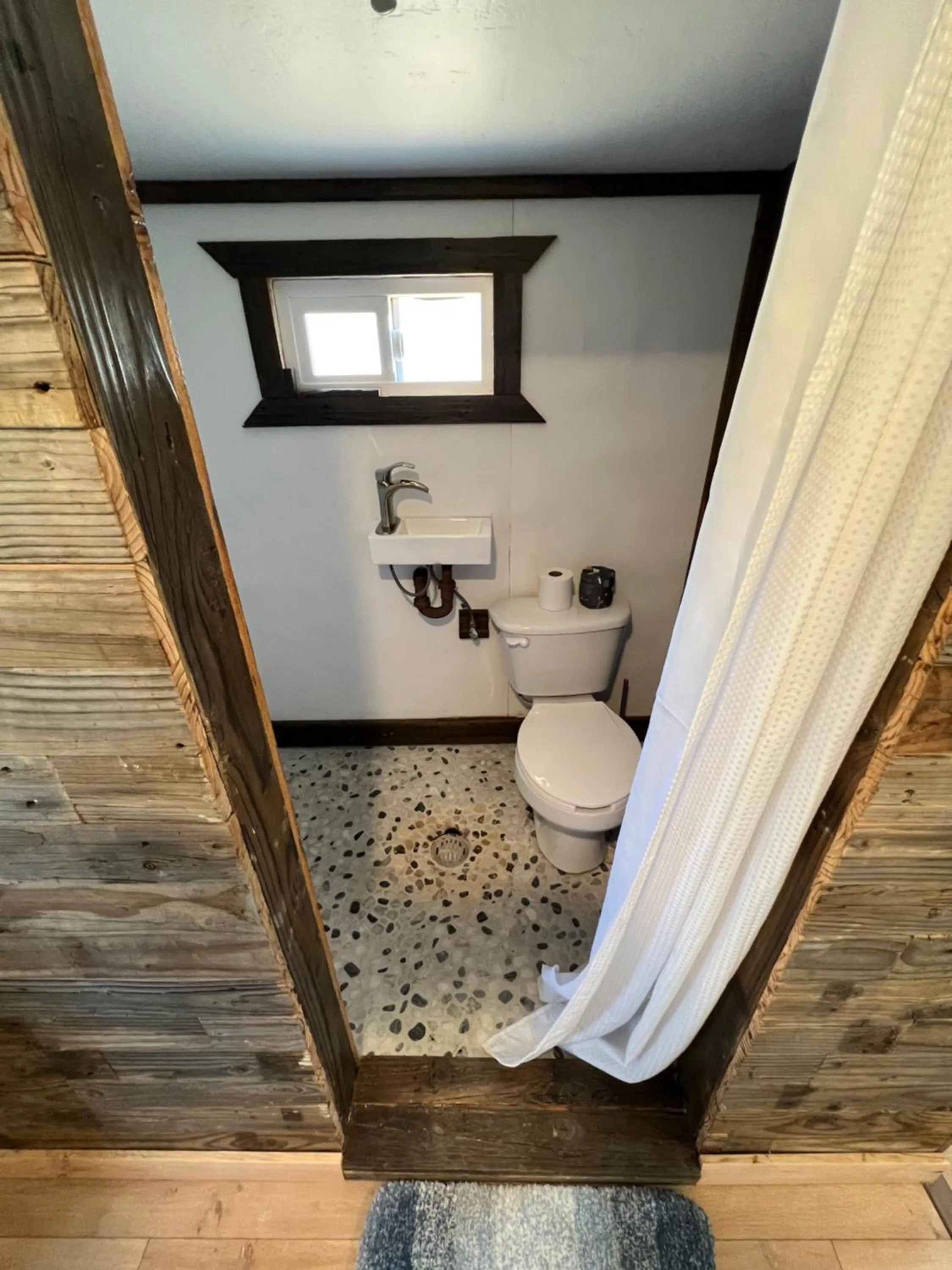 Toilet in Ecovino Valle de Guadalupe