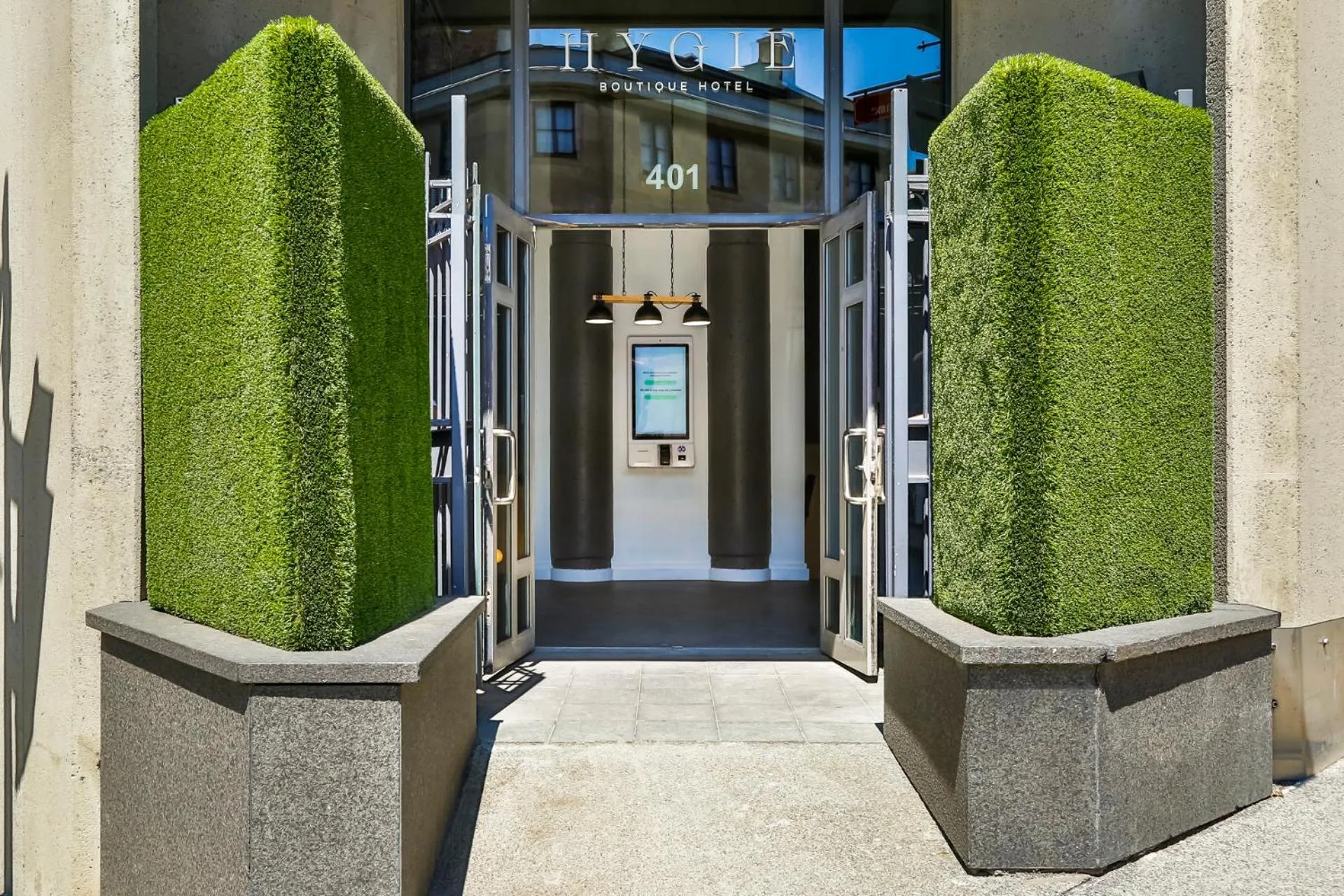 Property building in Pod Hotel