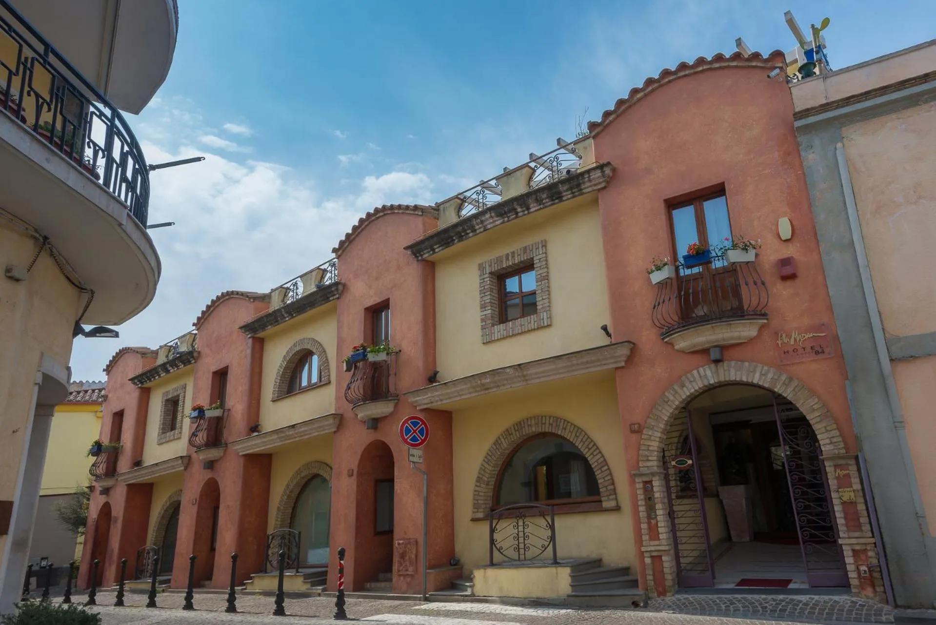 Facade/entrance in Villa Madau
