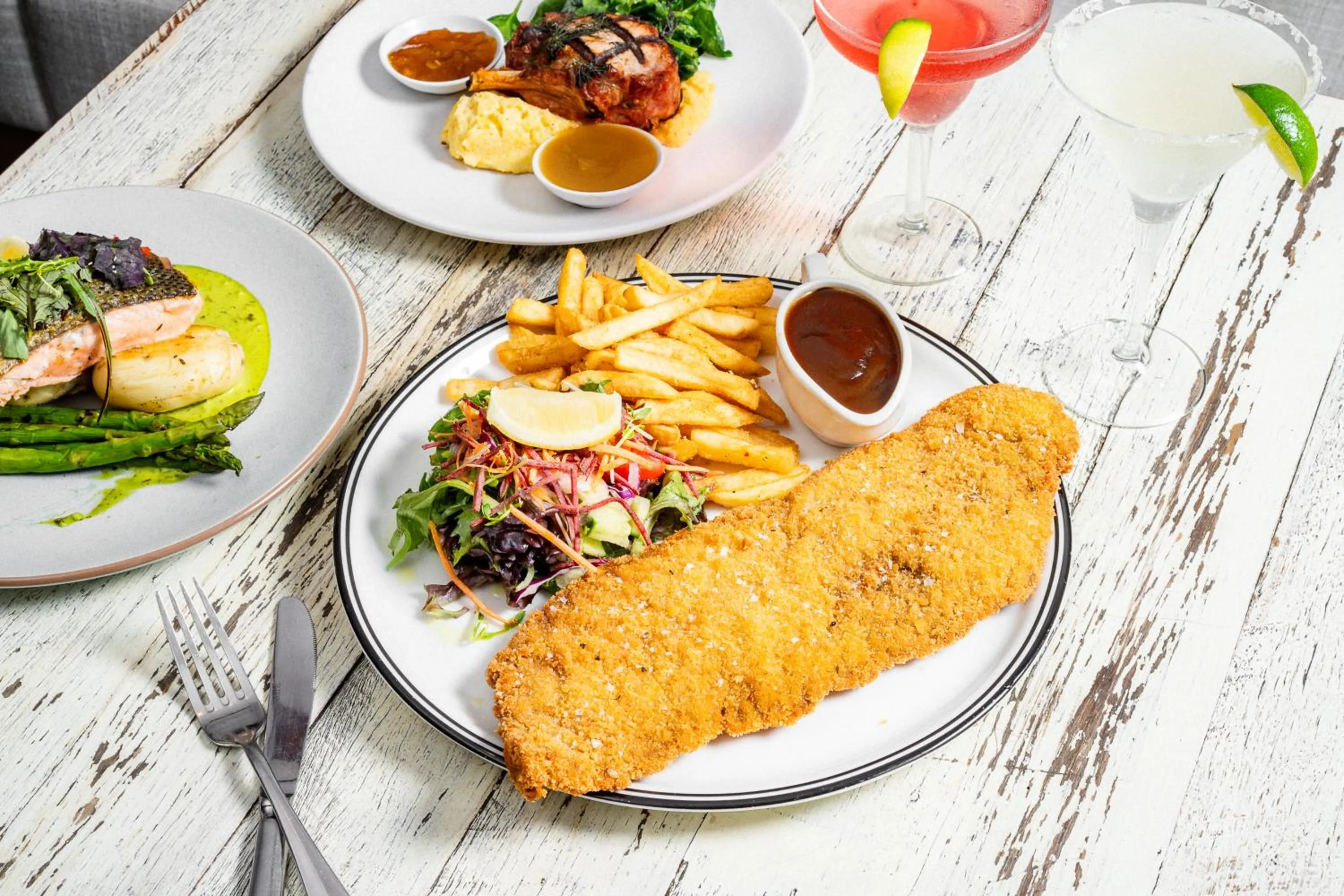 Food and drinks in Belmont Hotel Lake Macquarie